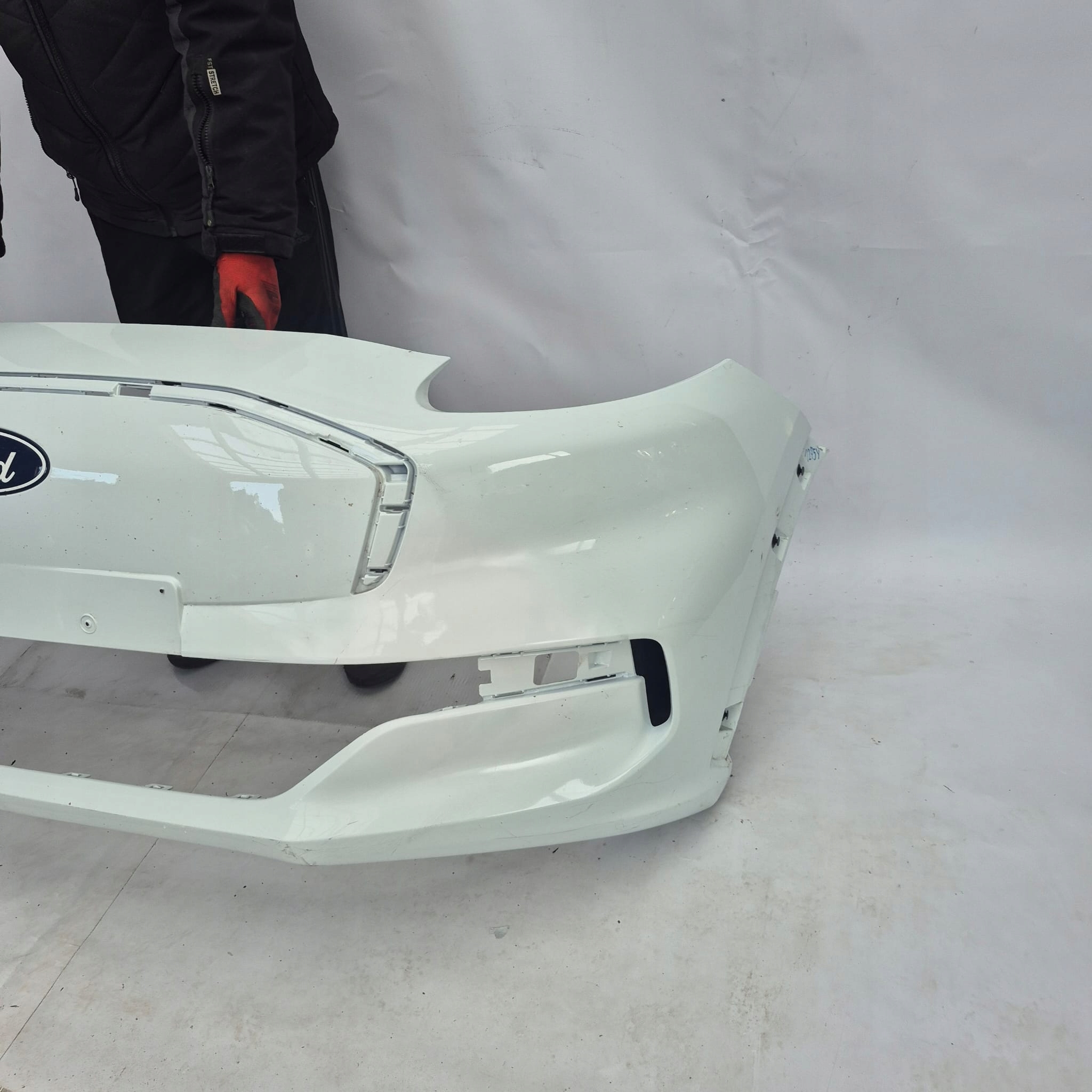 FORD PUMA GEN-E ELEKTRYK 24- bumper front front