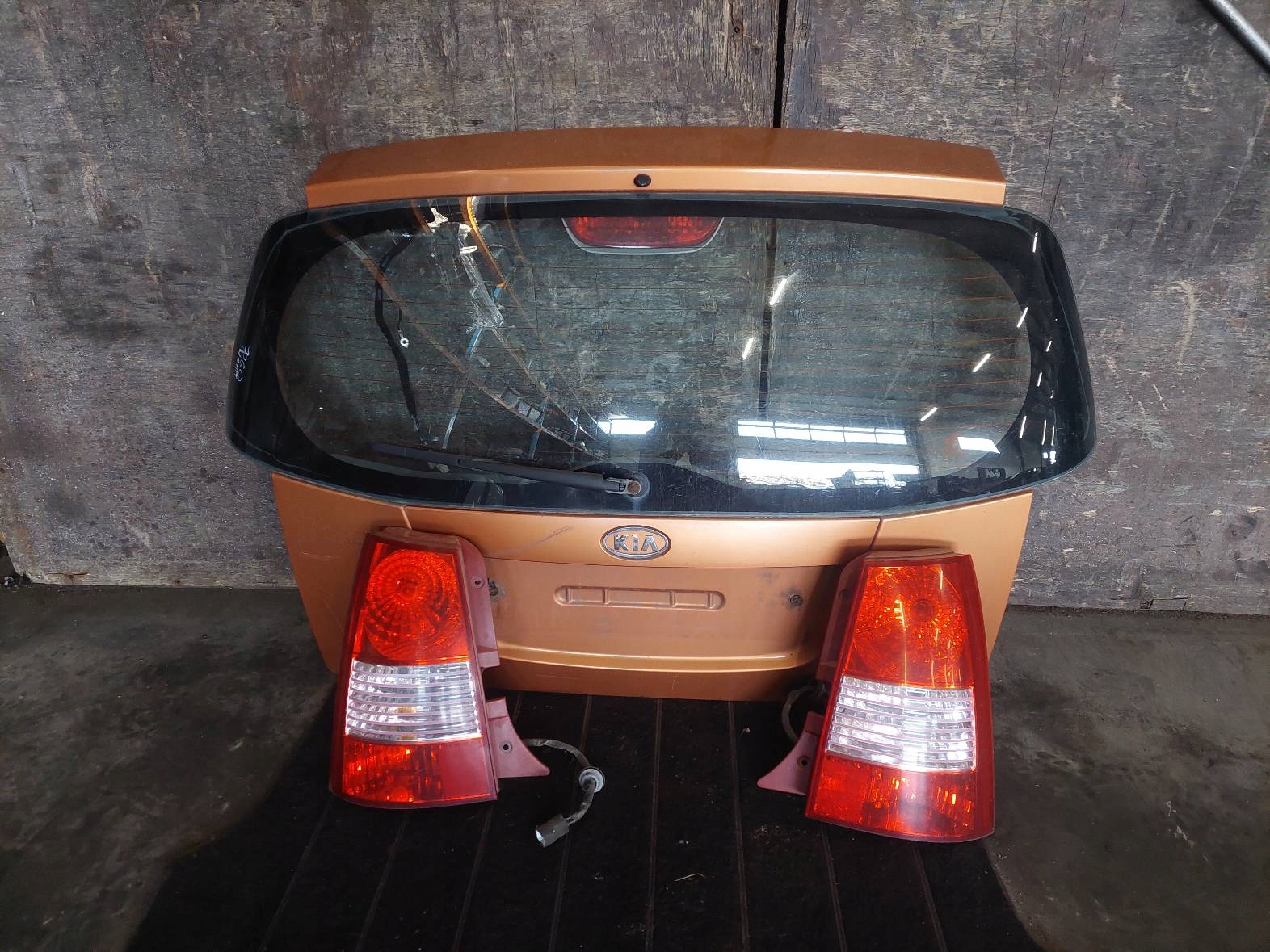 trunk door boot + lights KIA PICANTO and HB 5D O3