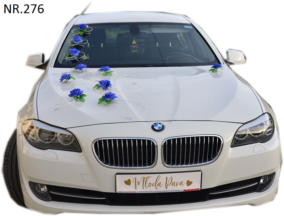 Modrá dekorace na auto na svatbu 276