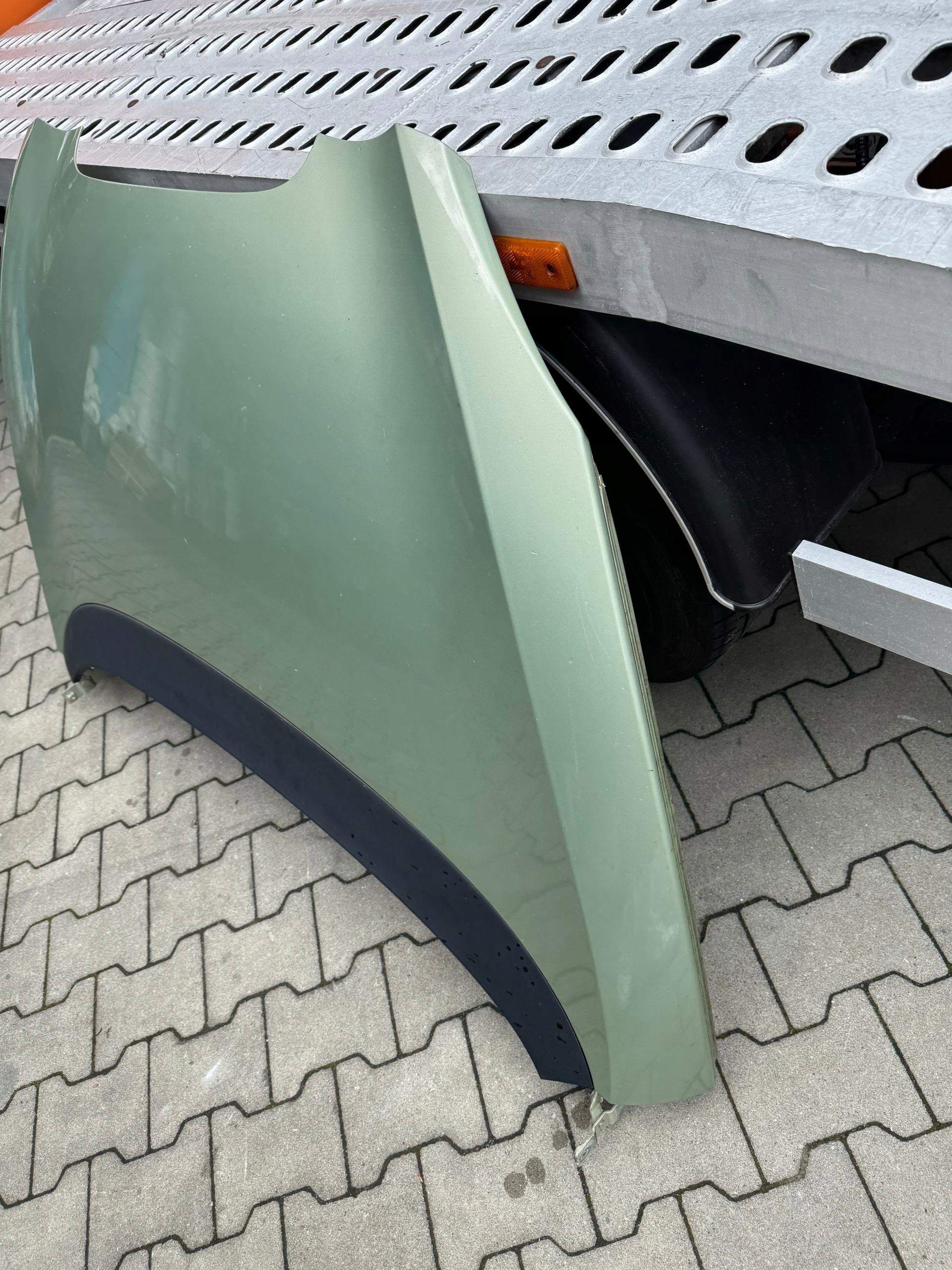 SEAT ALTEA TOLEDO III bonnet front LS6R + hinges BDB