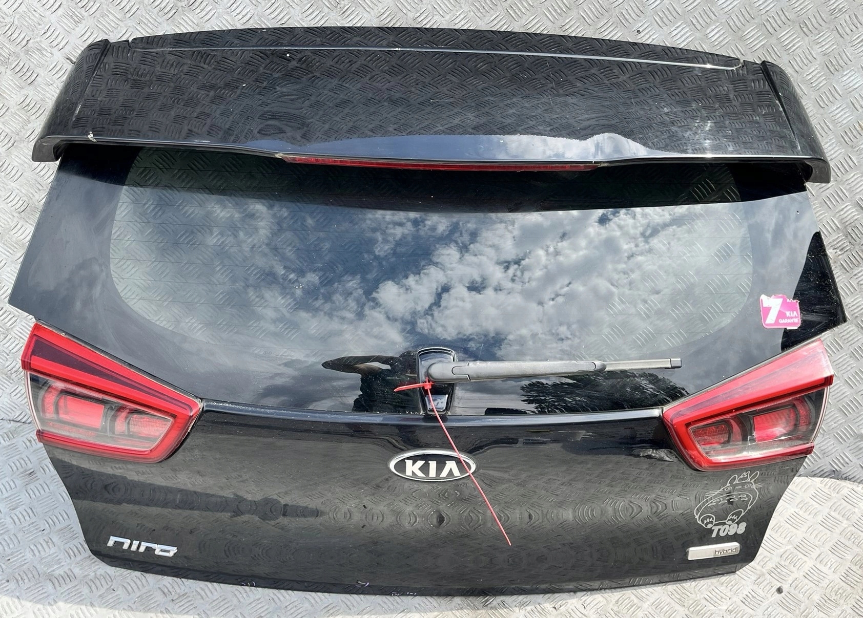KLAPA BAGAZNIKA KOMPLETNA KAMERA KIA NIRO I 1