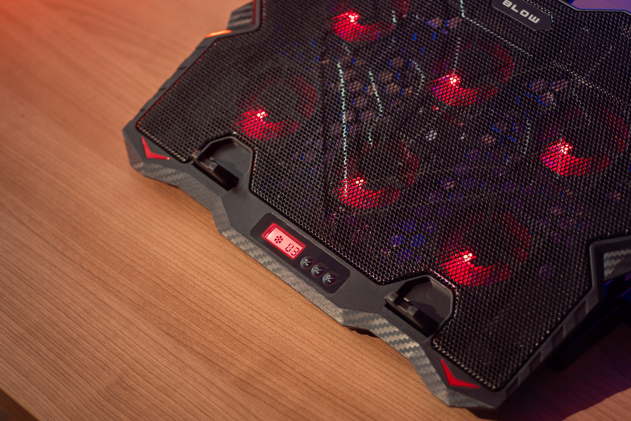 PODSTAWKA PODKŁADKA CHŁODZĄCA POD LAPTOPA 15,6' GAMINGOWA DUŻA LED HUB USB Stan opakowania oryginalne