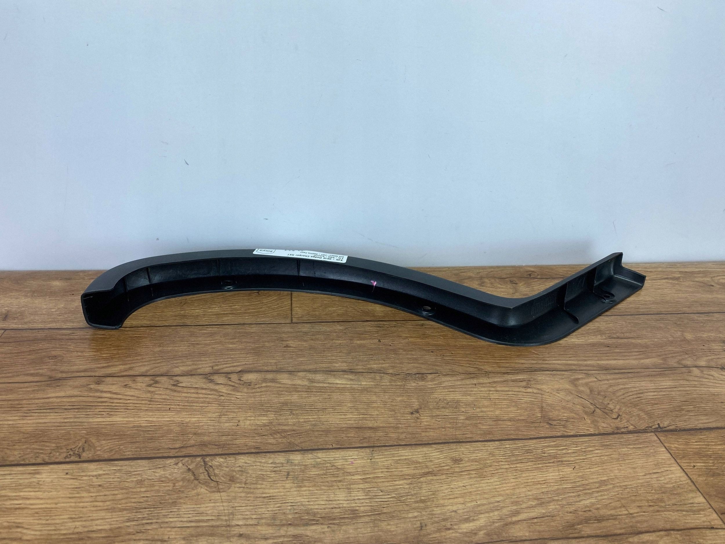 cover of a hinge boot left Dodge Charger 2015+