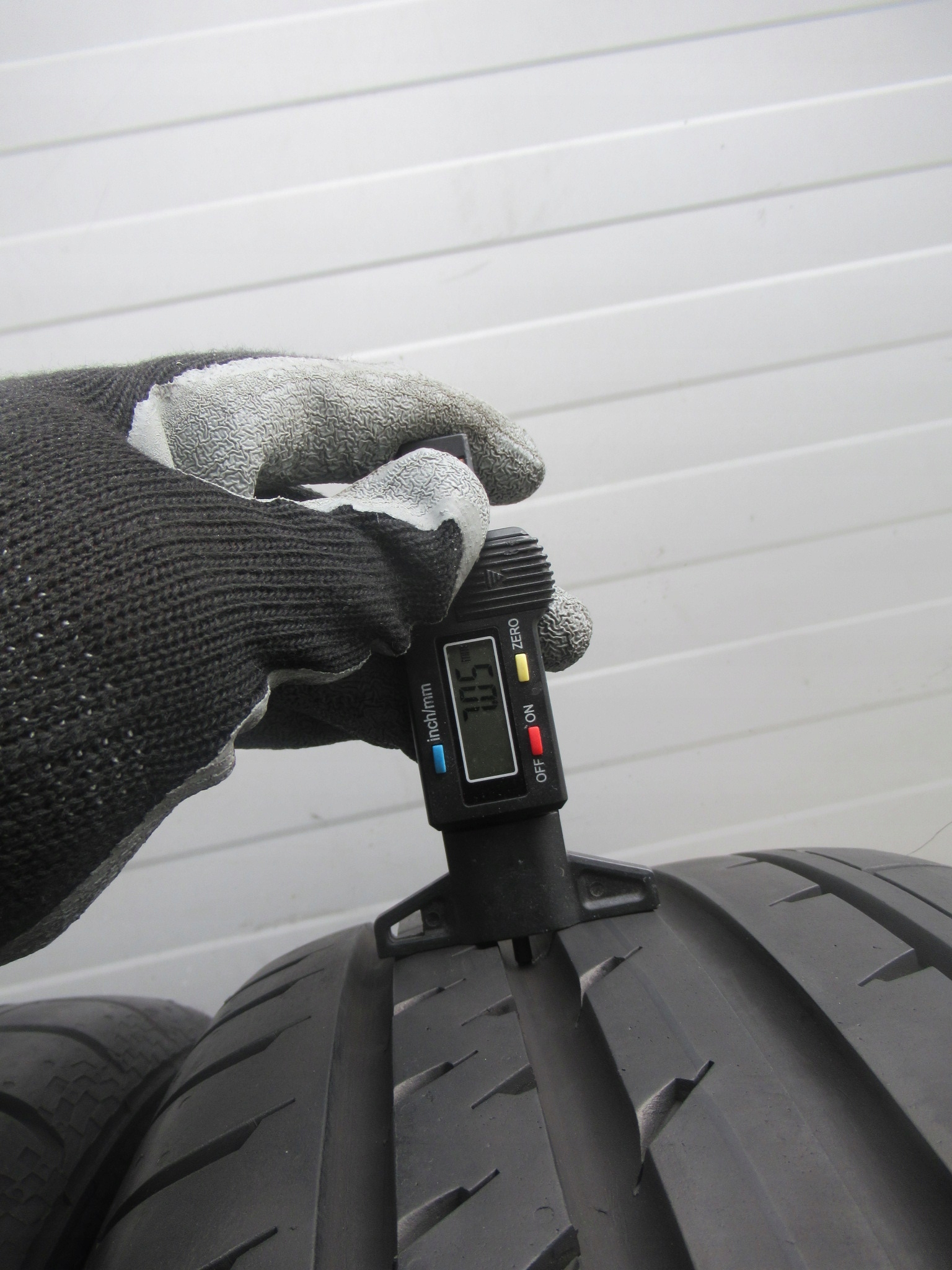 ALU+OPONY LATO R17 RENAULT TWINGO RS,CLIO 3,MODUS Odsadzenie (ET) 55