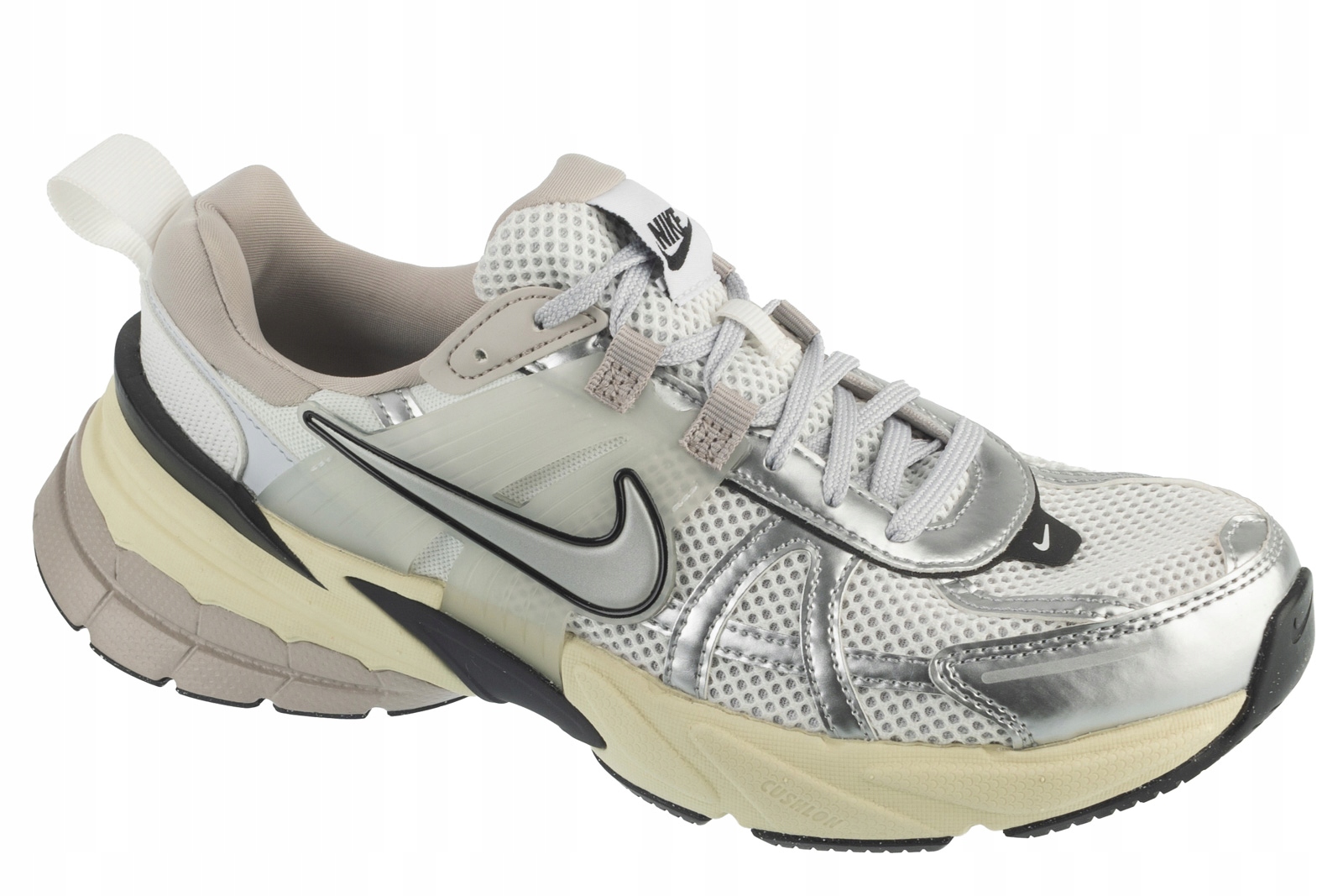 Nike V2K Run [37,5] Dámské tenisky Síťovina Bílá