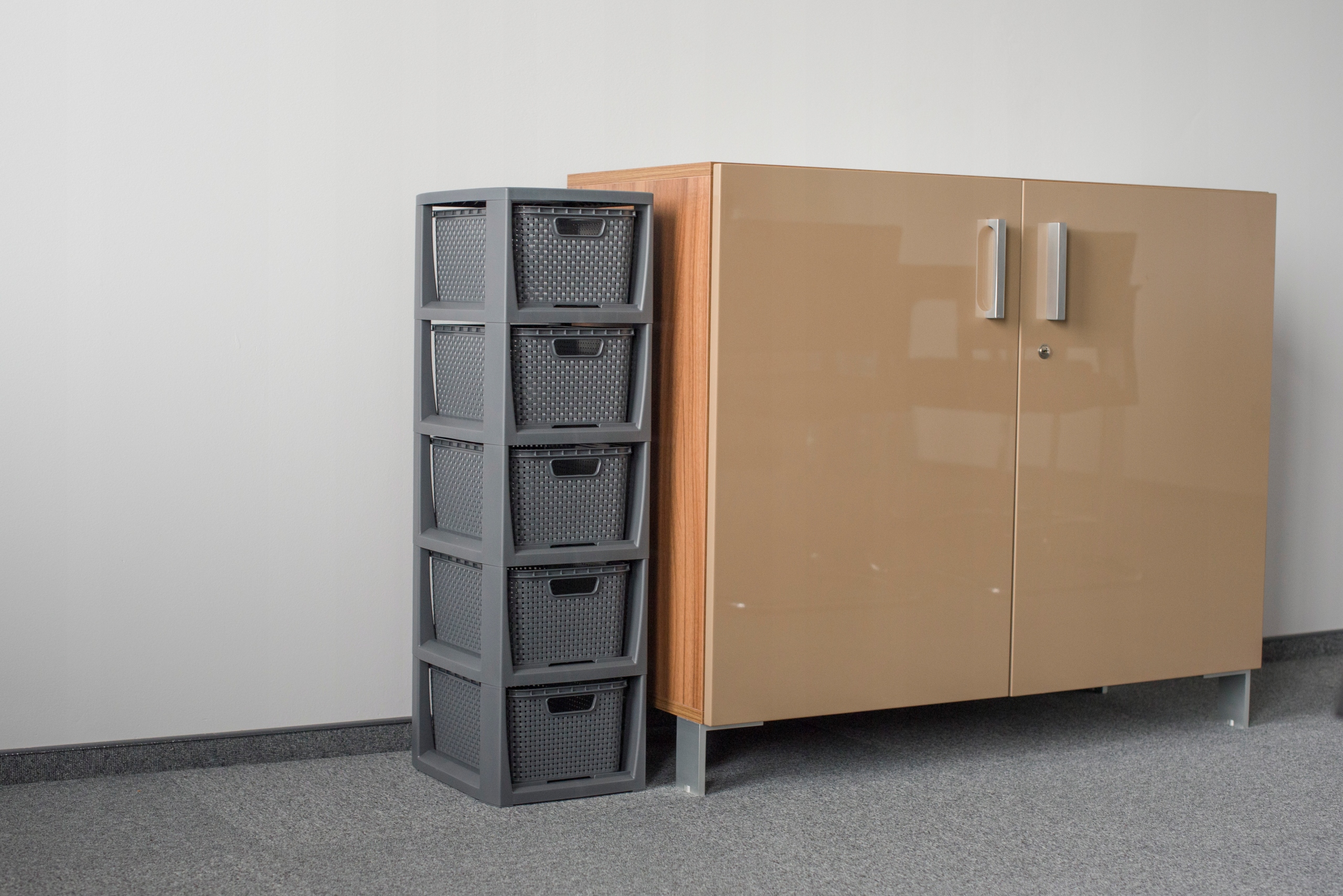 REGAŁ ŁAZIENKOWY KOMODA RATAN 5 KOSZYKÓW BRANQ Głębokość mebla 29.5 cm