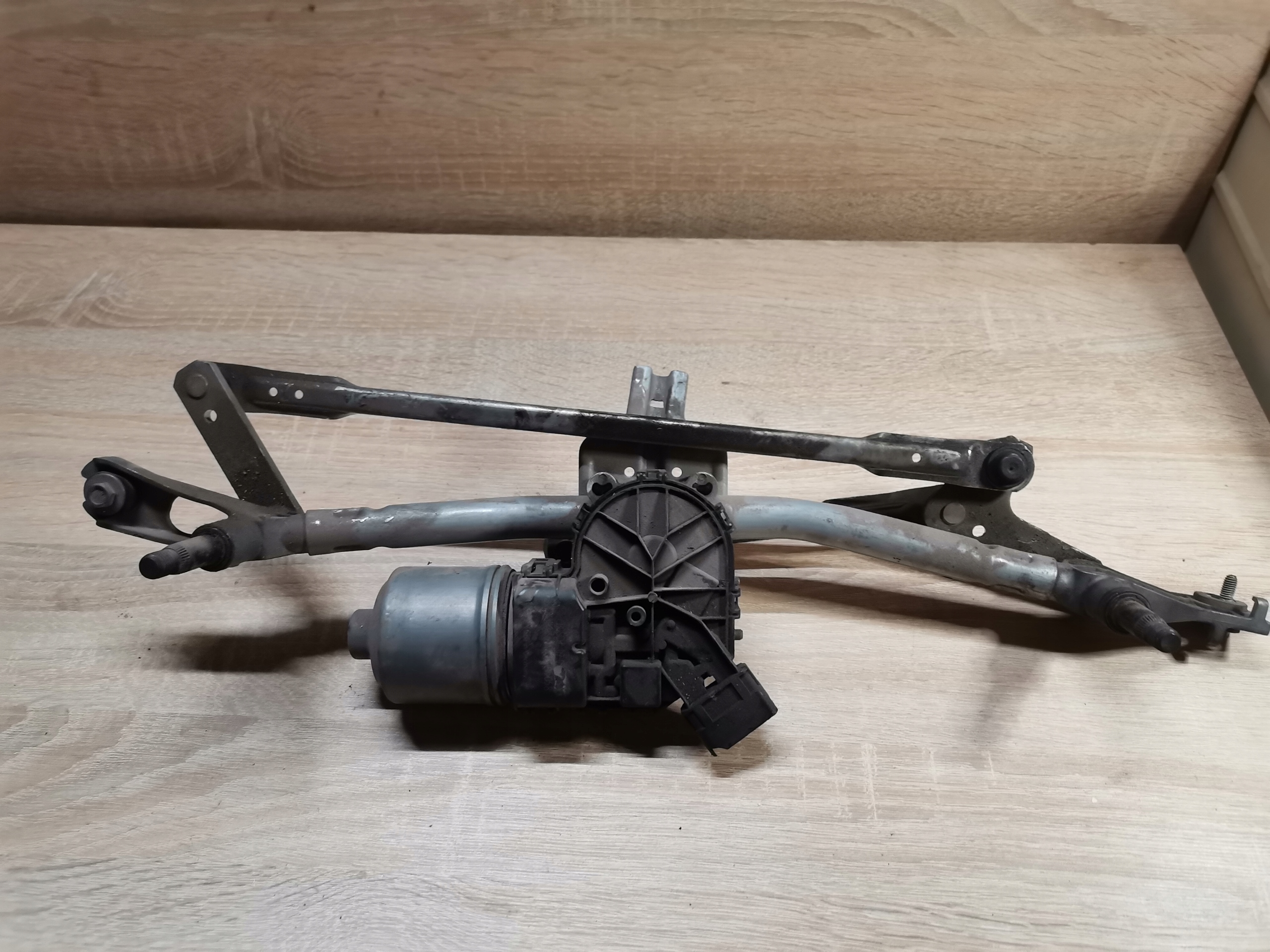 Wischergestänge CITROEN BERLINGO III PARTNER III 9682861480
