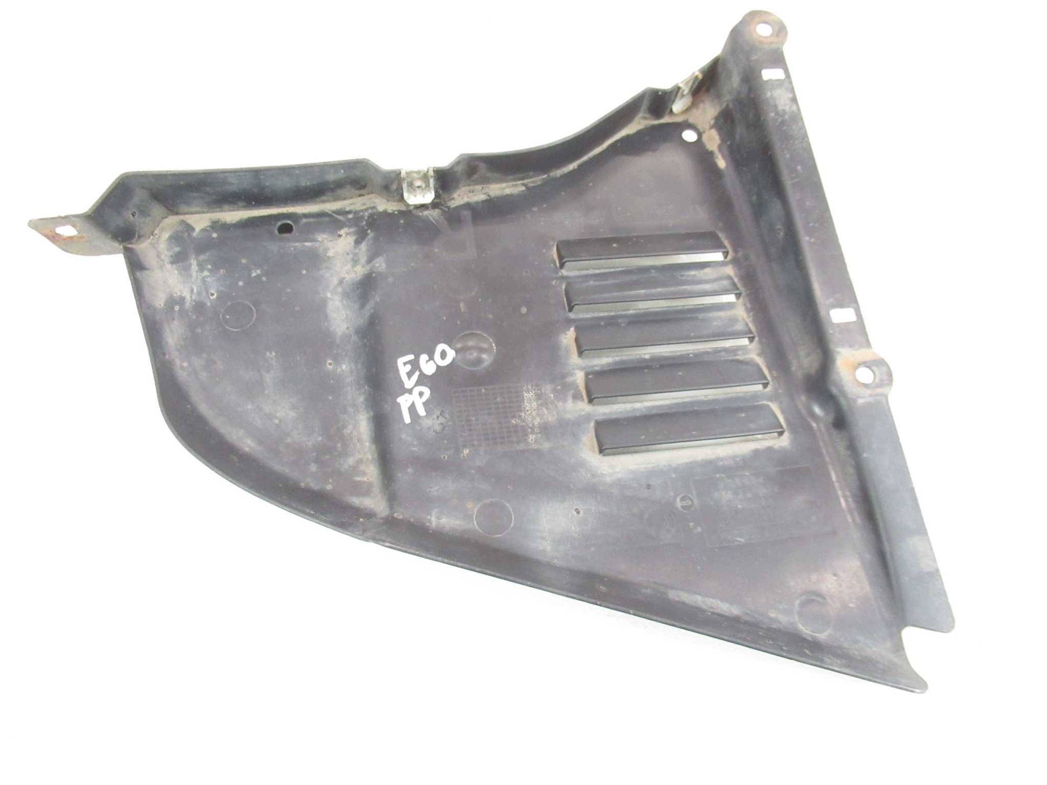 cover nadkola lower chassis right BMW e60 e61 sedan KOMBI