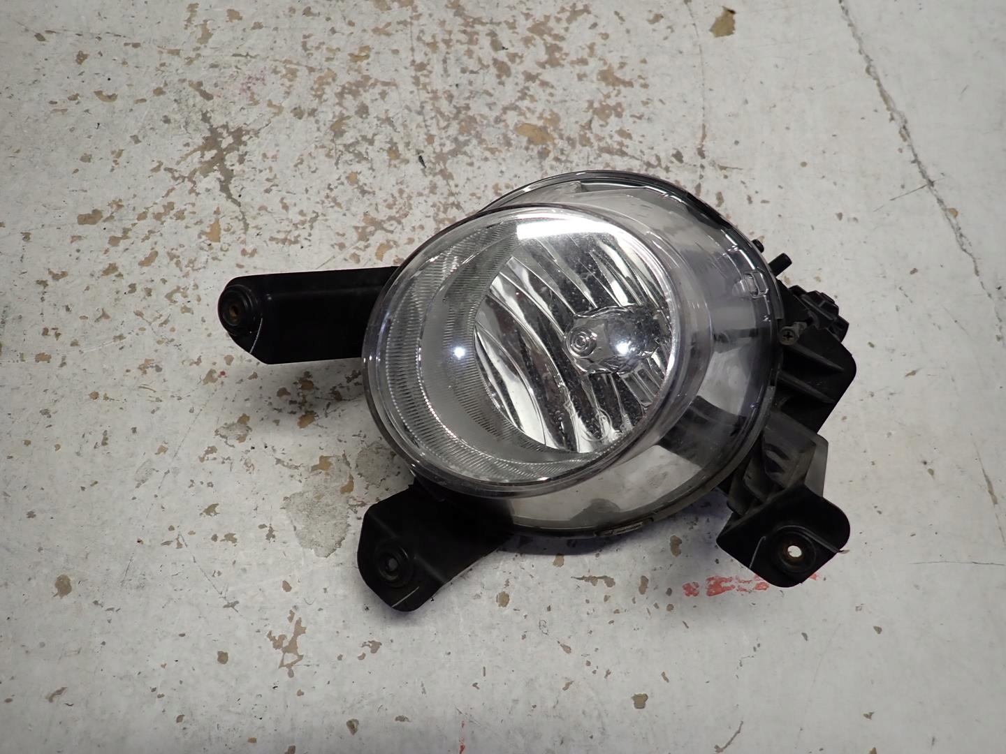 fog light left HYUNDAI I10 II 2014- 92201-B