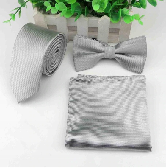 

Mucha męska szara/ srebrna+ Krawat szary +poszetka
