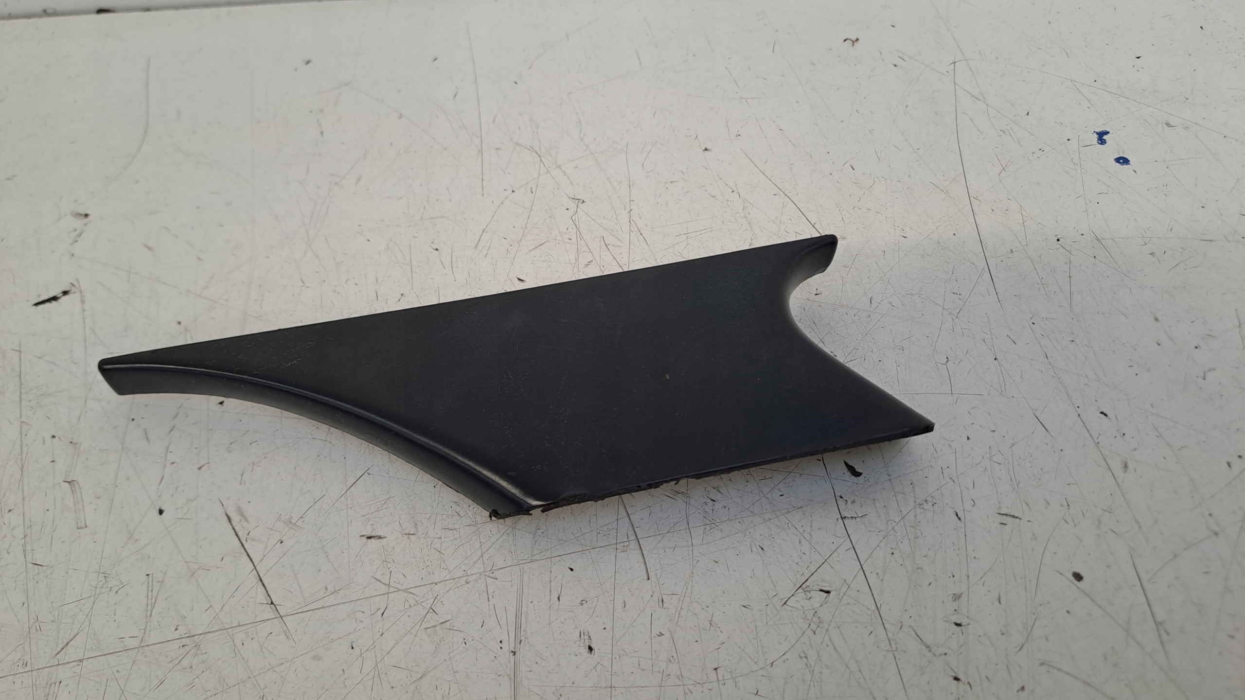 spoiler relingu left 1638490303 Mercedes ML W163