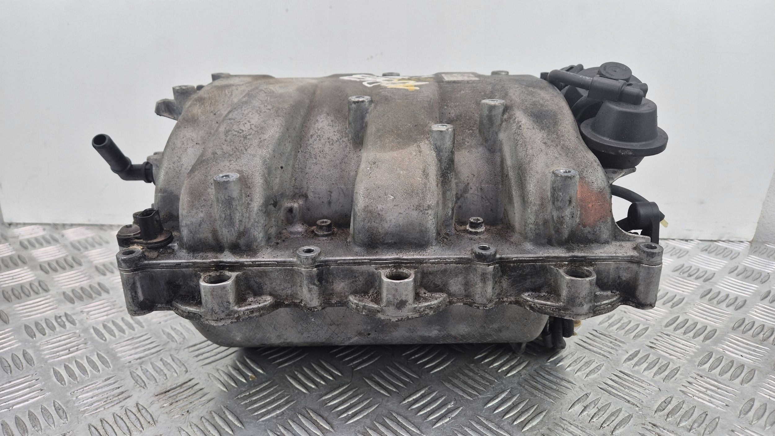 Mercedes E350 W212 intake manifold M272.977 A2721402401
