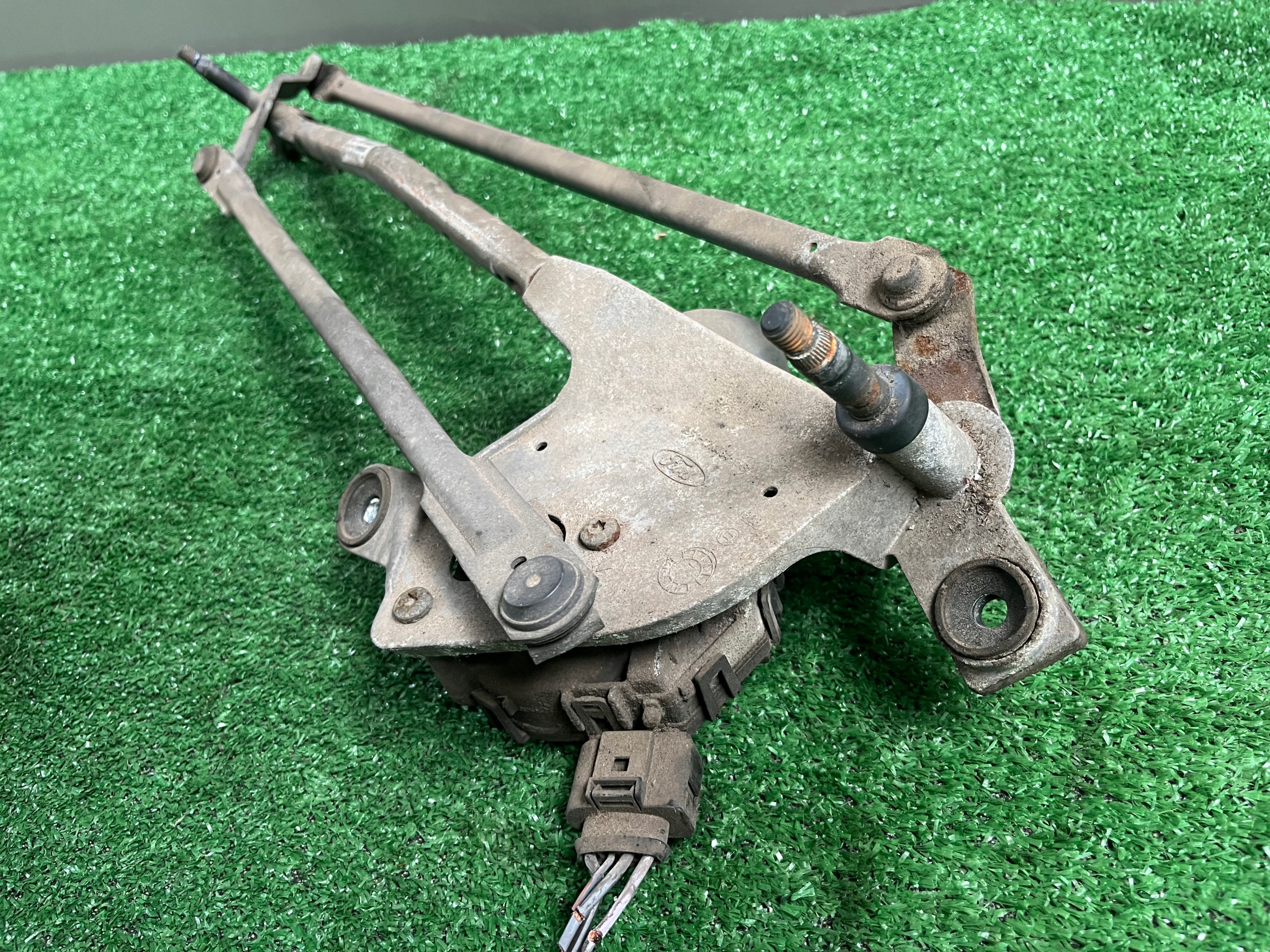 wiper mechanism front FORD MONDEO MK 4