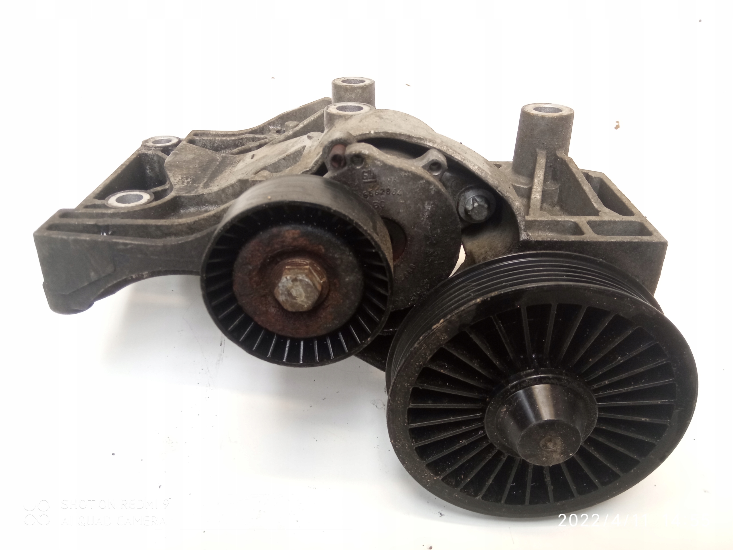 OPEL ASTRA J Console Support SPREZARKI 55570104