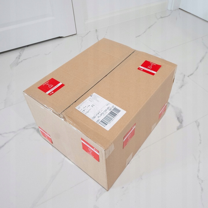 KOMPUTER DELL i3 8GB 128GB SSD WINDOWS 10 Kolor czarny