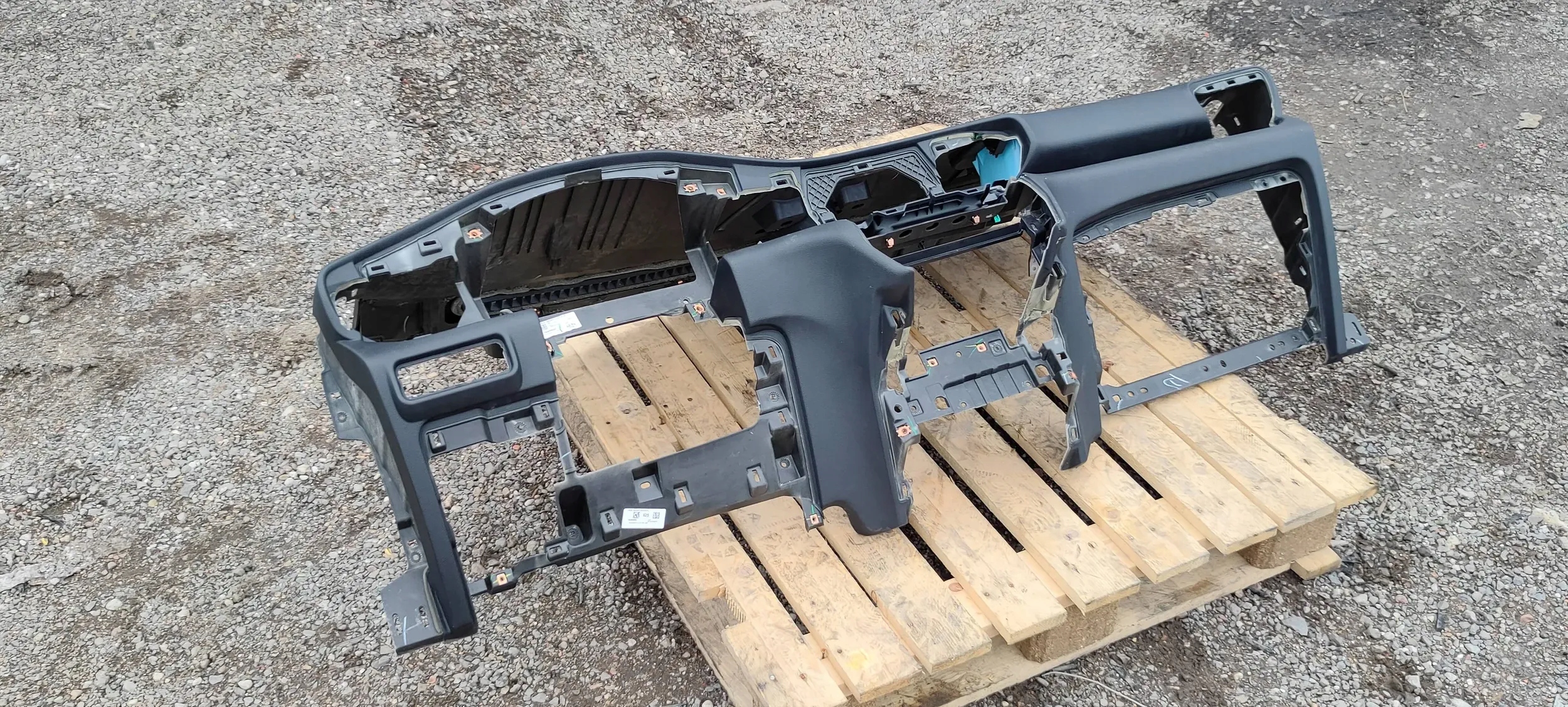 dashboard console cockpit airbag airbag Ford Explorer 2020