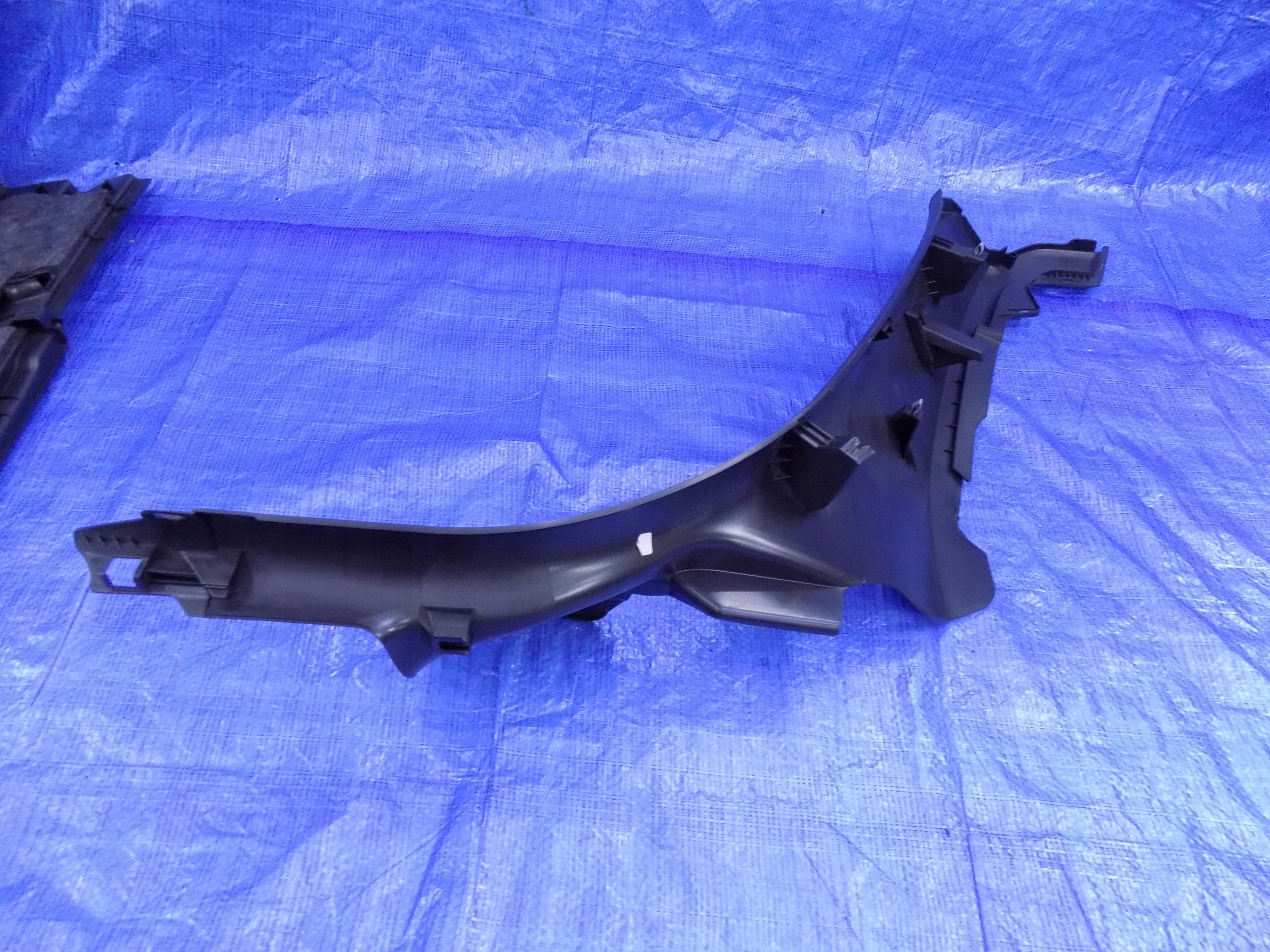Blende Abdeckung DER SCHWELLE links heck AUDI A3 8V 2,0TDI