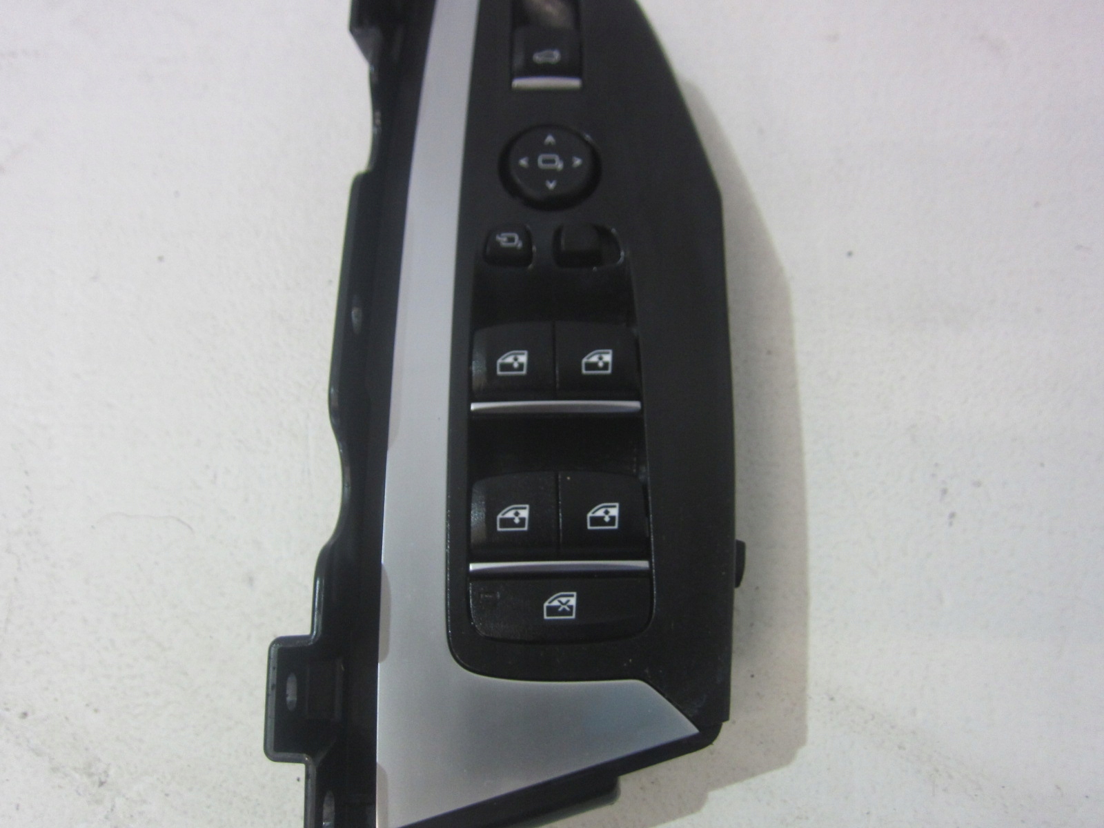 BMW X3 G01 G30 G31 window control switch control panel 6832729 61316832729