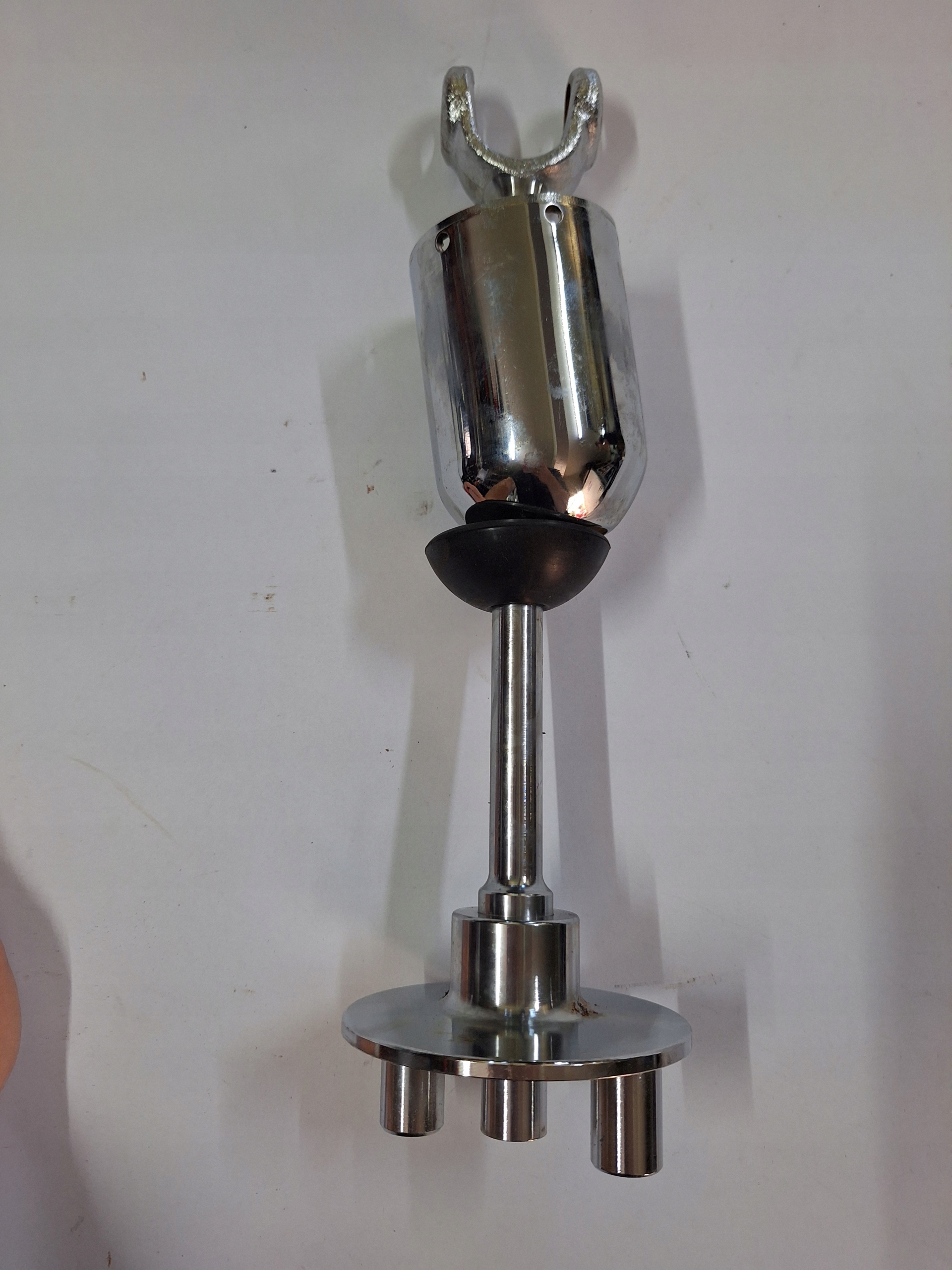 Chromovaný kardanový válec M-72