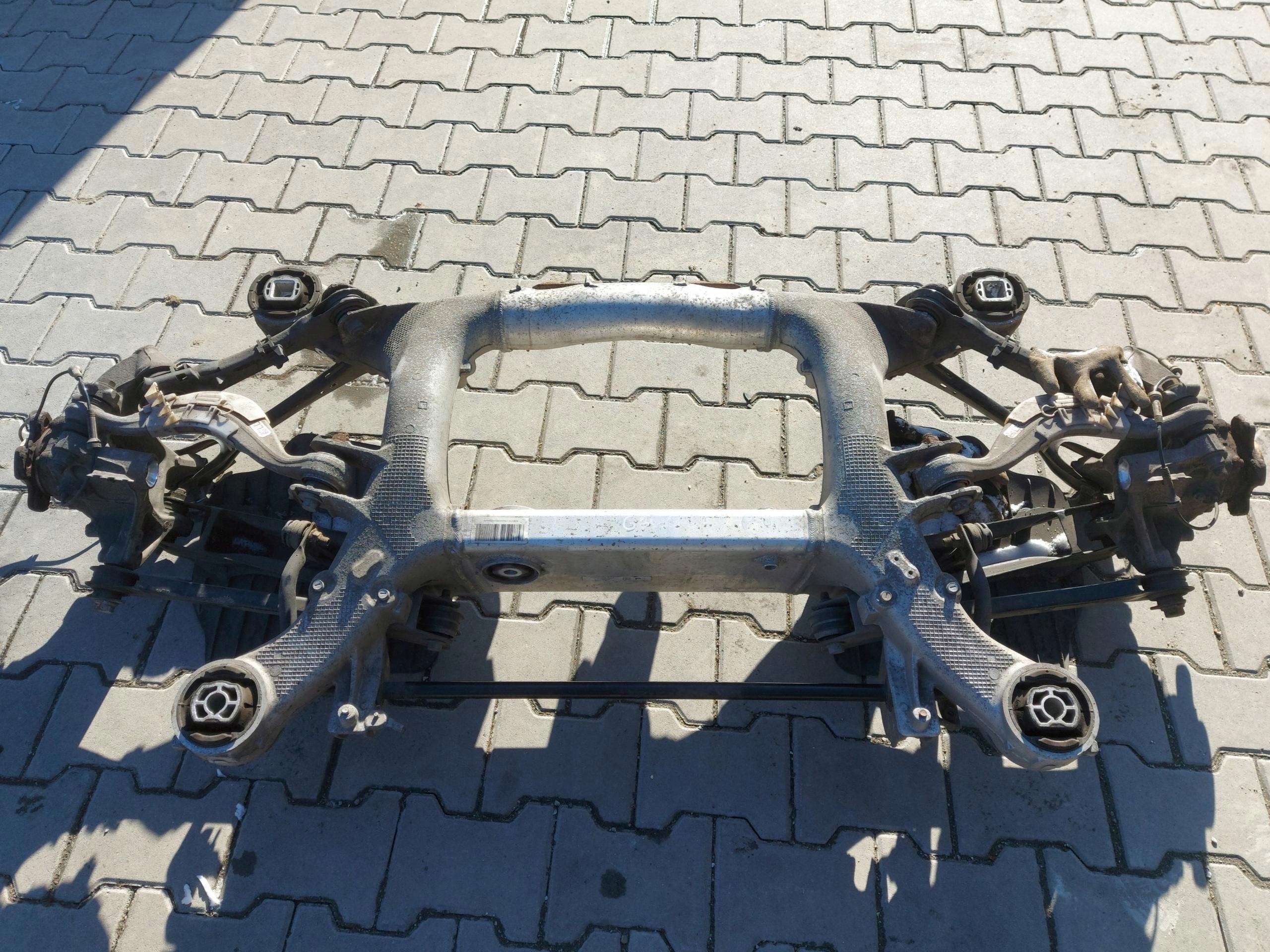 BMW G30 530E Achsträger Achsträger Vorderachsträger heck