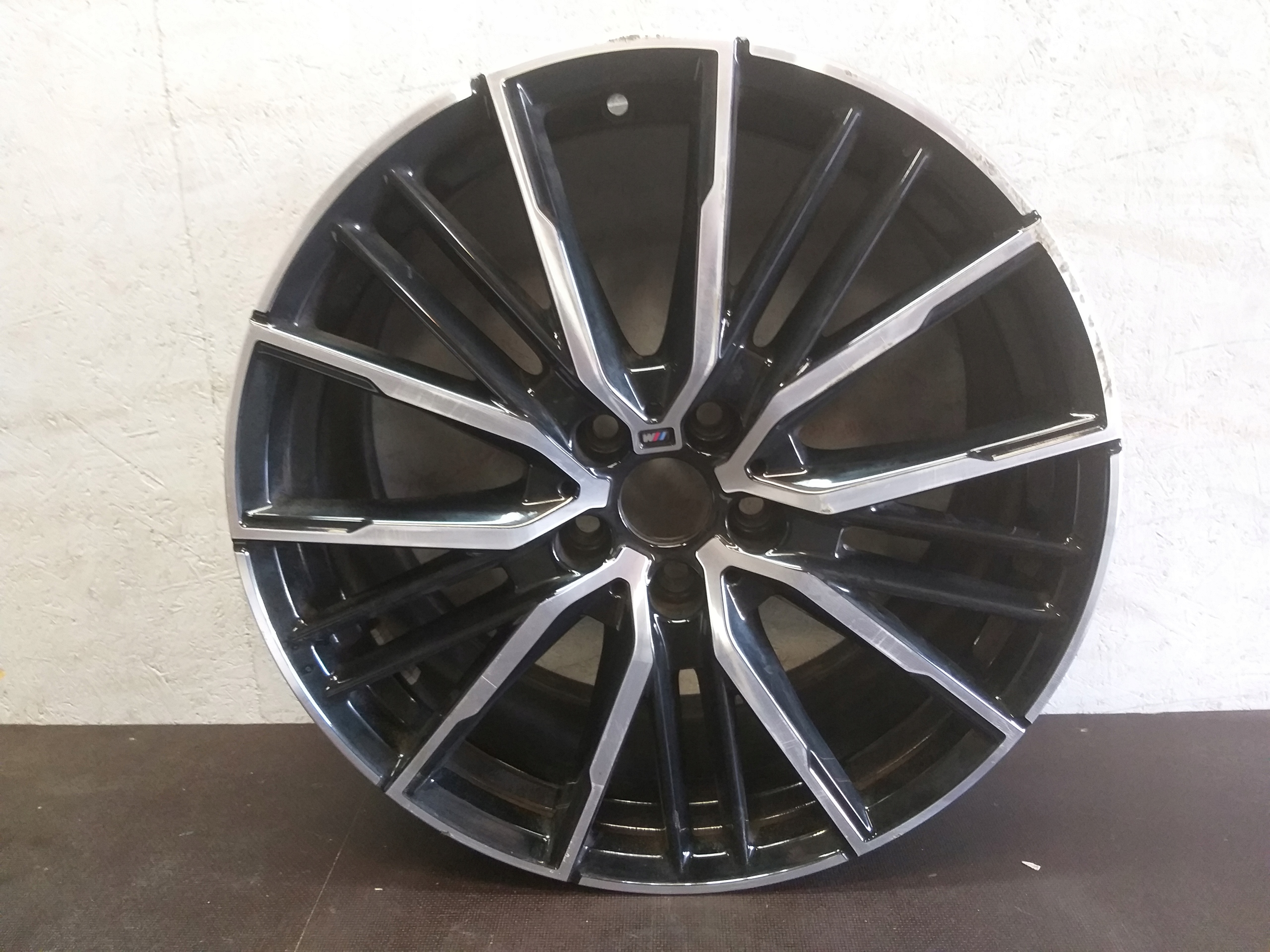 disk hliníkový BMW 19" 8J 5X112 ET54