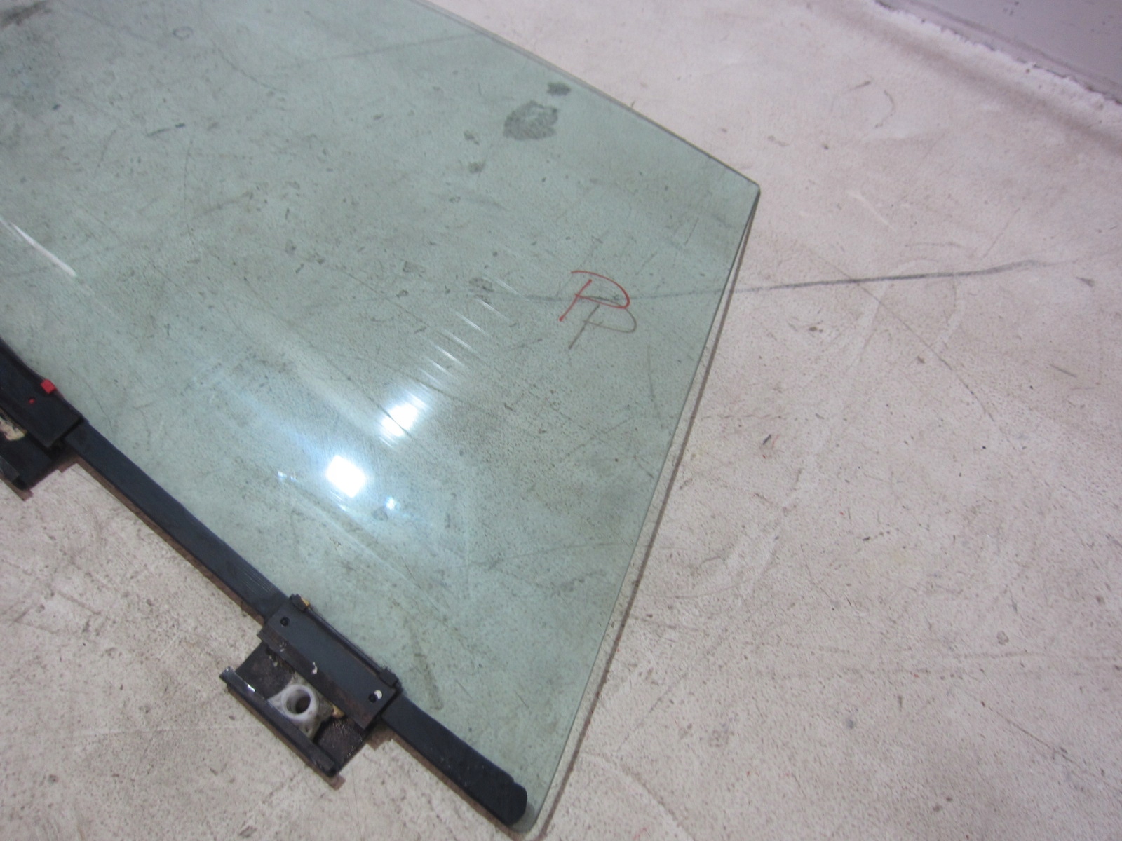 BMW Z3 E36 front right door window right front 51328397628 8397628