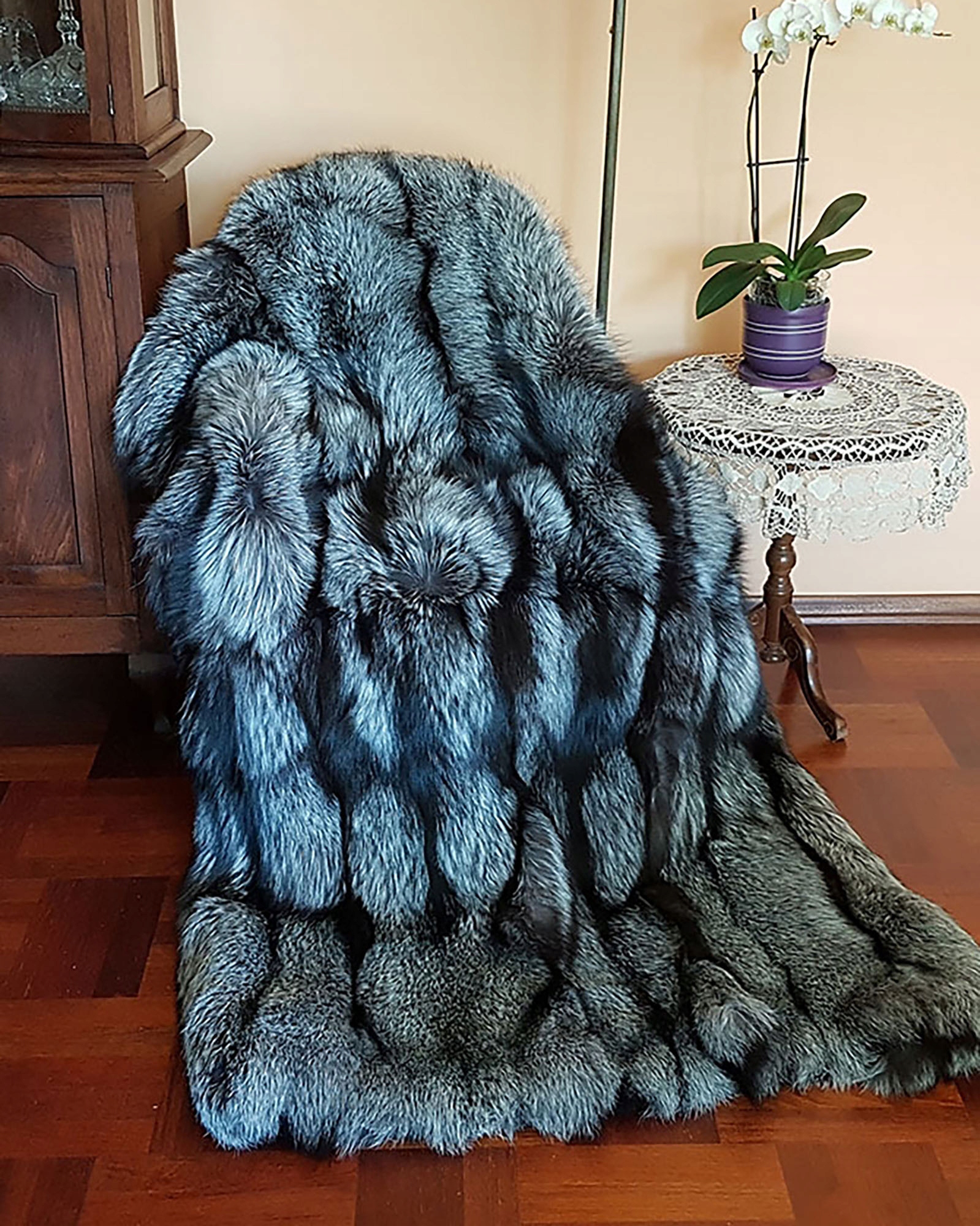 Koberec kožešinový přehoz z lišek stříbrných 150x190