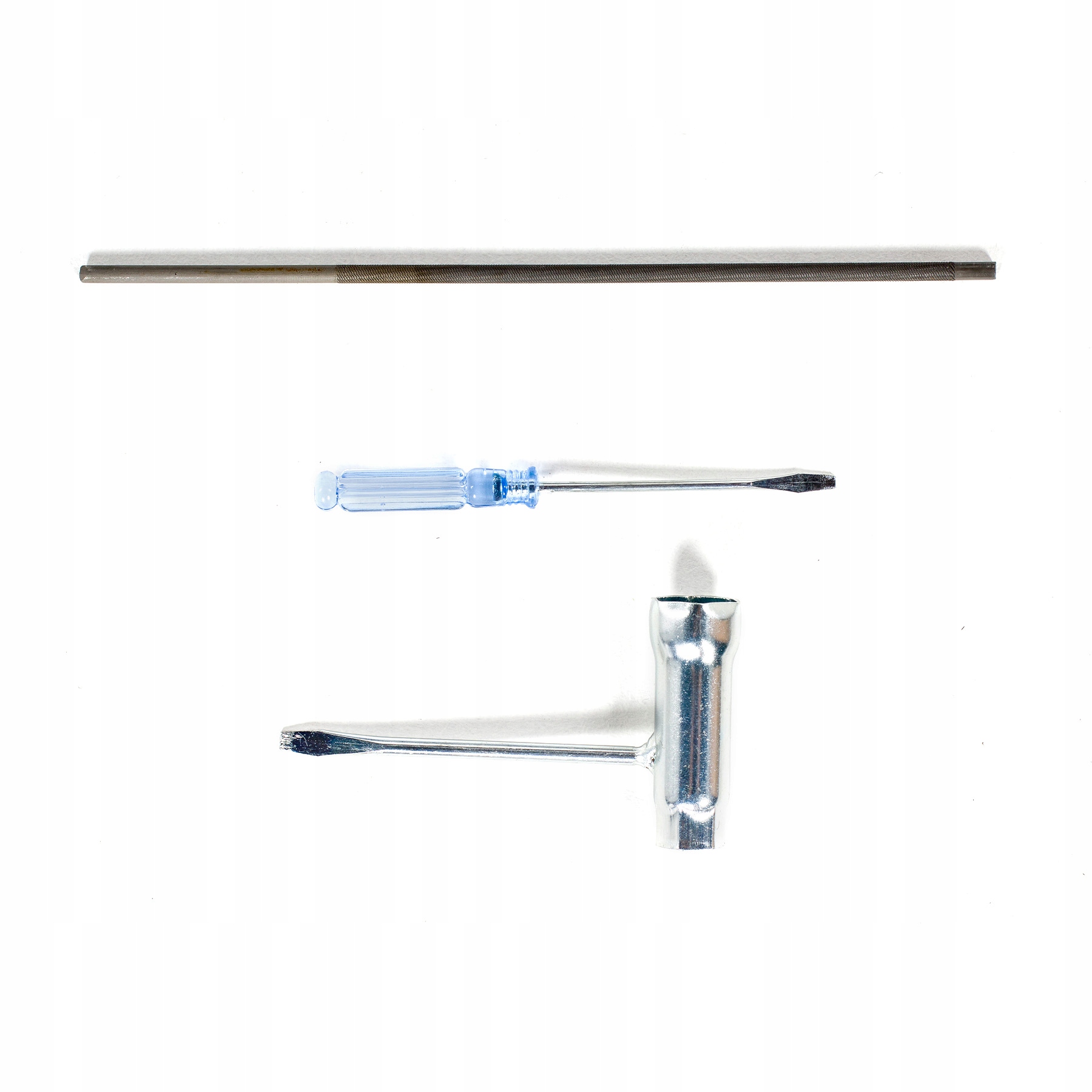 NAC PIŁA PILARKA SPALINOWA ŁAŃCUCHOWA CST45-40-01AC-V łańcuch prowadnica 16 Maksymalna moc 1700 W