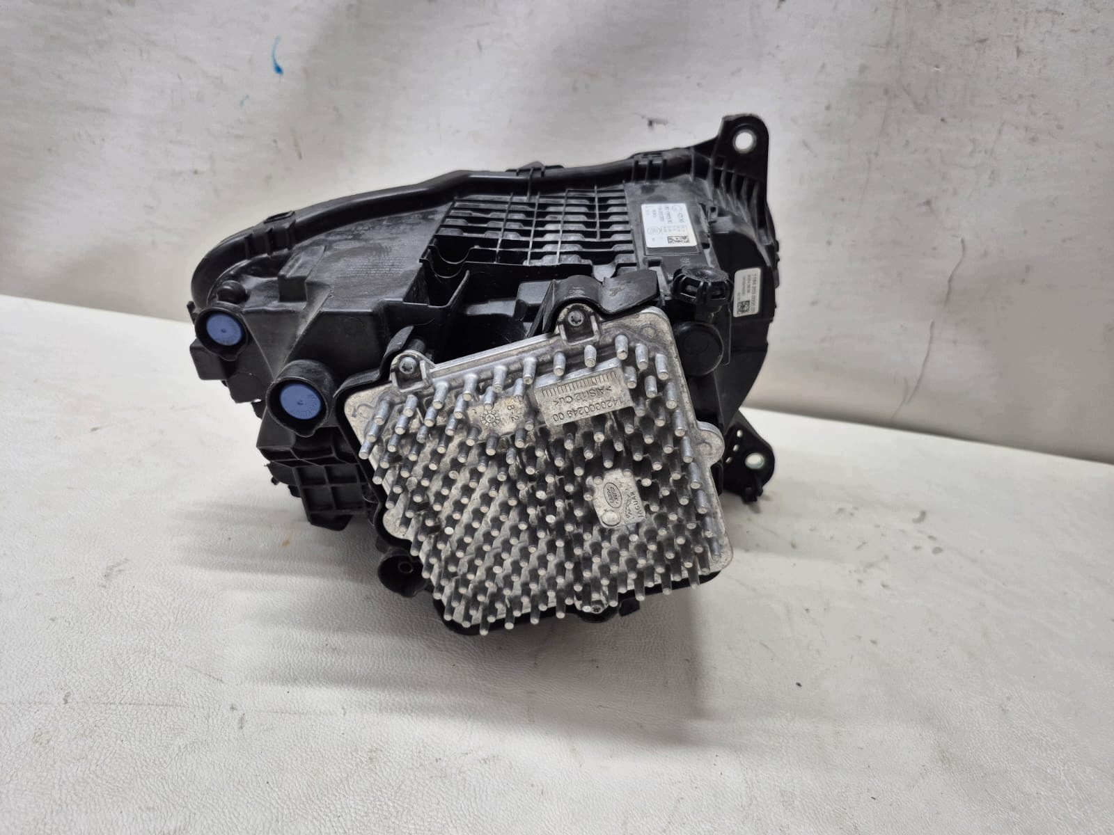 LAND ROVER DEFENDER II L663 20- light left front FULL LED L8B213W030BG