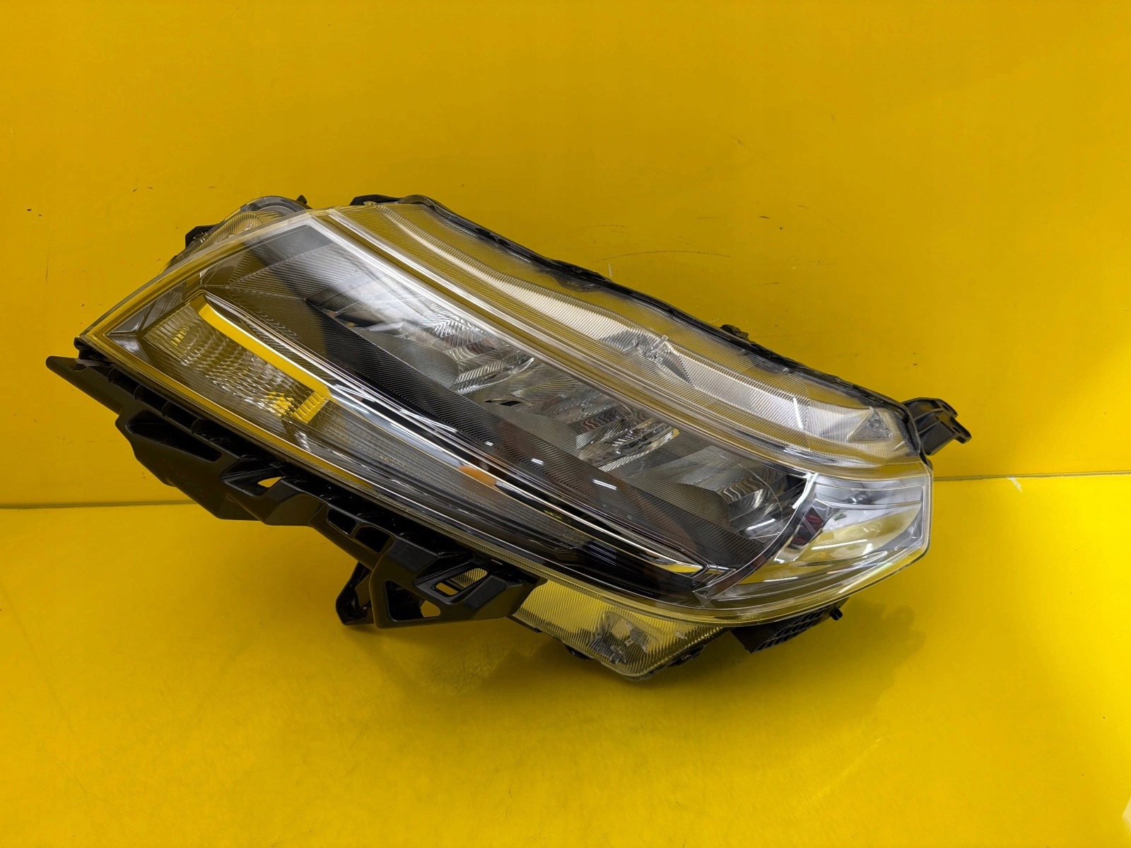 light left Suzuki Vitara 3 III Lift Full Led 100-7R016