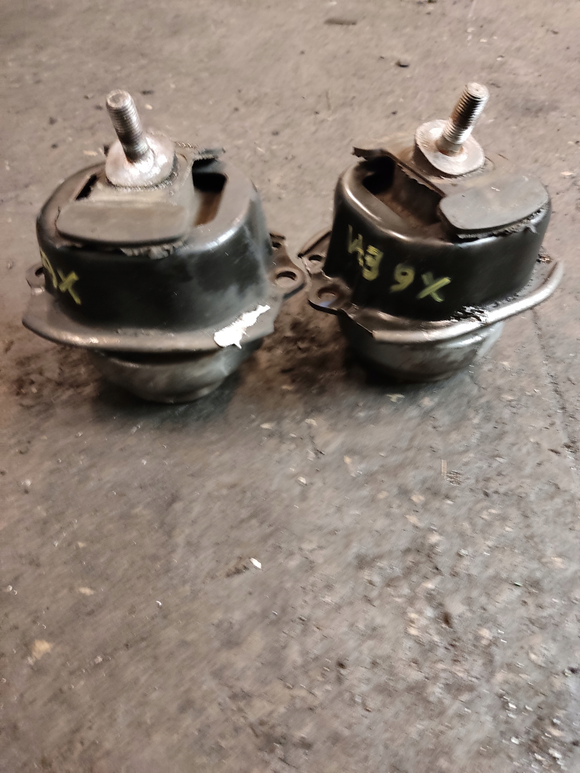 678065302 - BMW E71 E70 подушка двигателя 5.0 и 4.4 P678065302