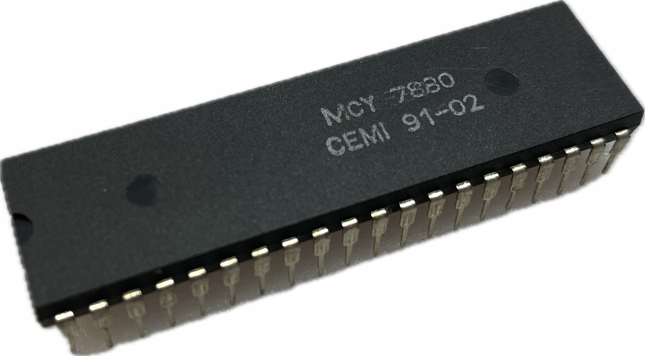 Układ MCY 7880 CEMI