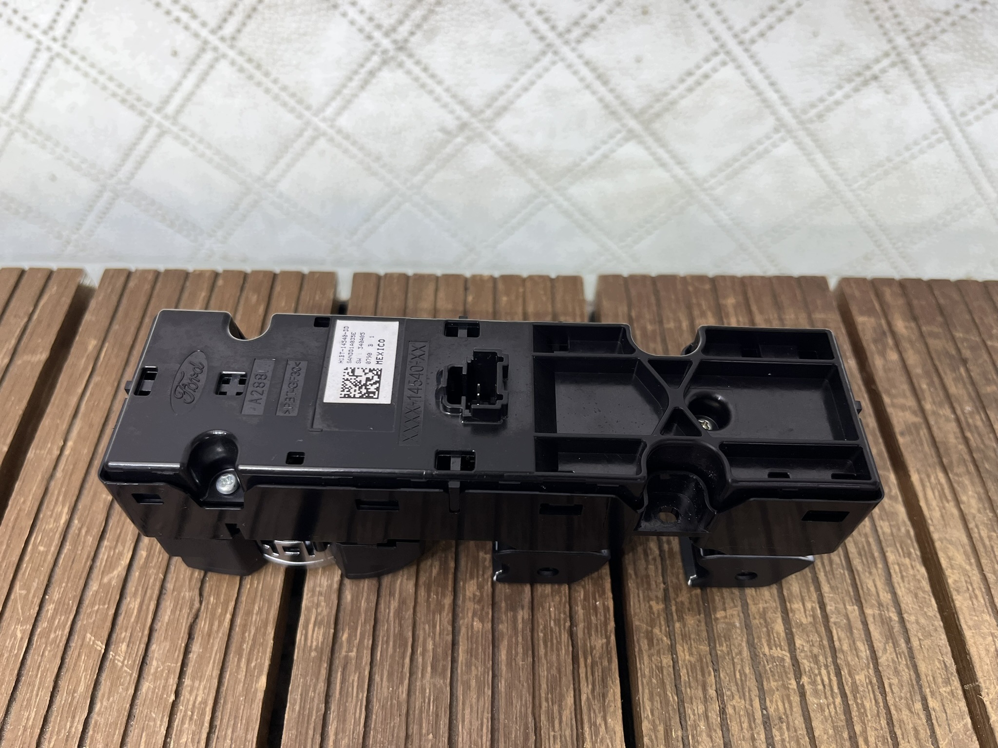 FORD FOCUS MK4 18-22 PANEL window control switch KIERWOCY H1BT-14540-DD OE