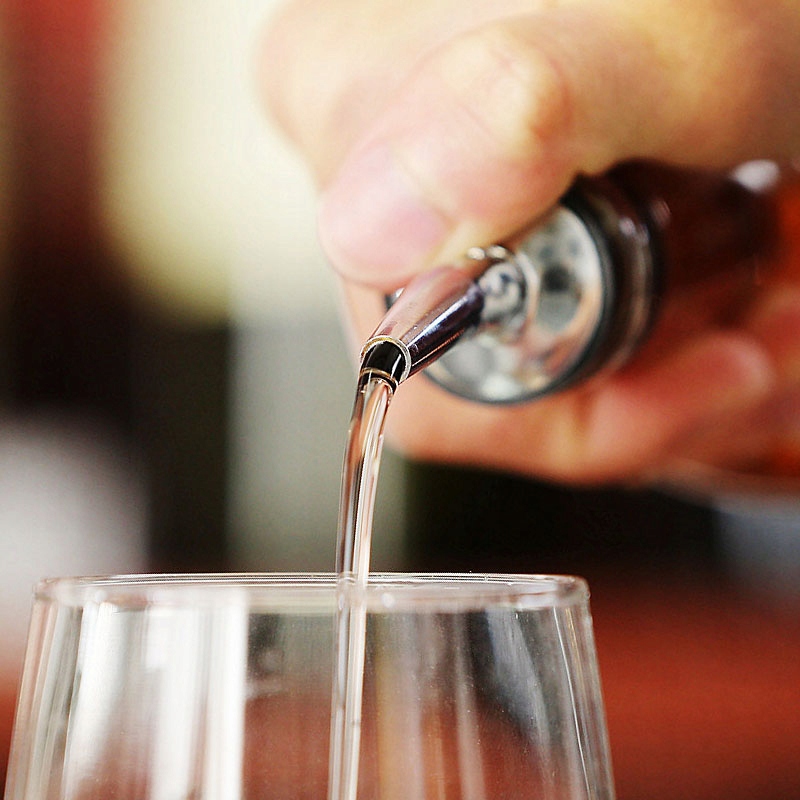 DOZOWNIK NALEWAK DO ALKOHOLU, WINA, WÓDKI, BUTELEK Producent Decortrend