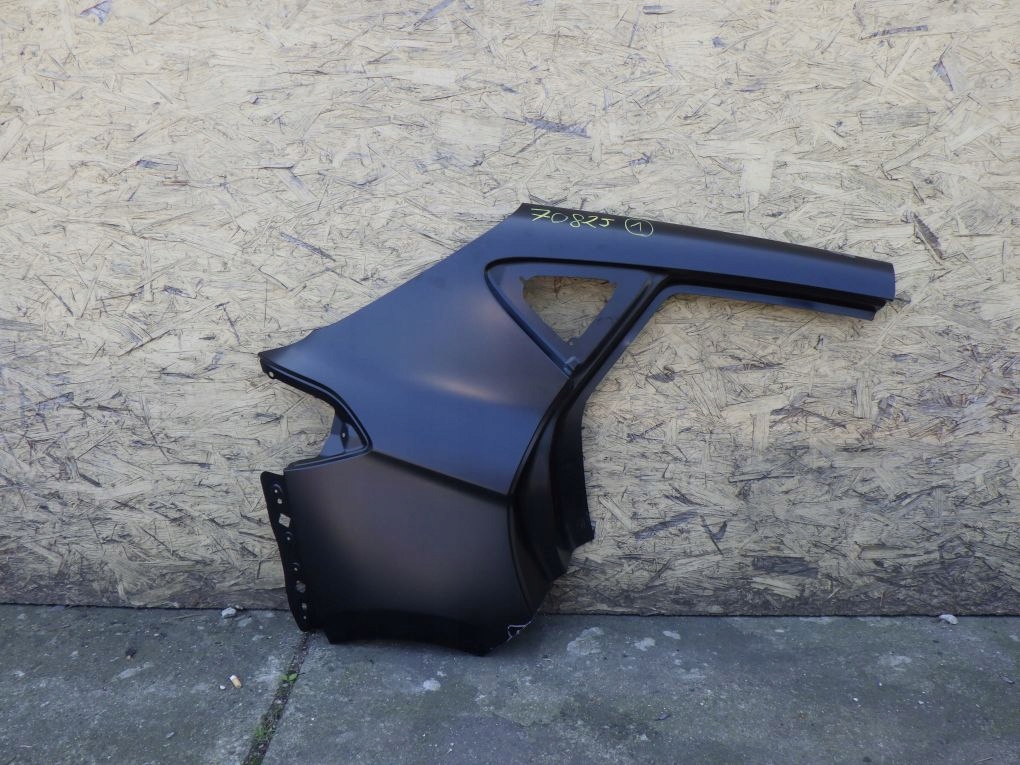 FORD FIESTA MK8 17- parafango posteriore Destra