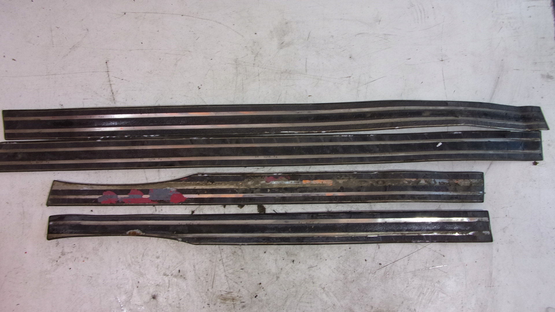 caps mouldings threshold inner PEUGEOT 106