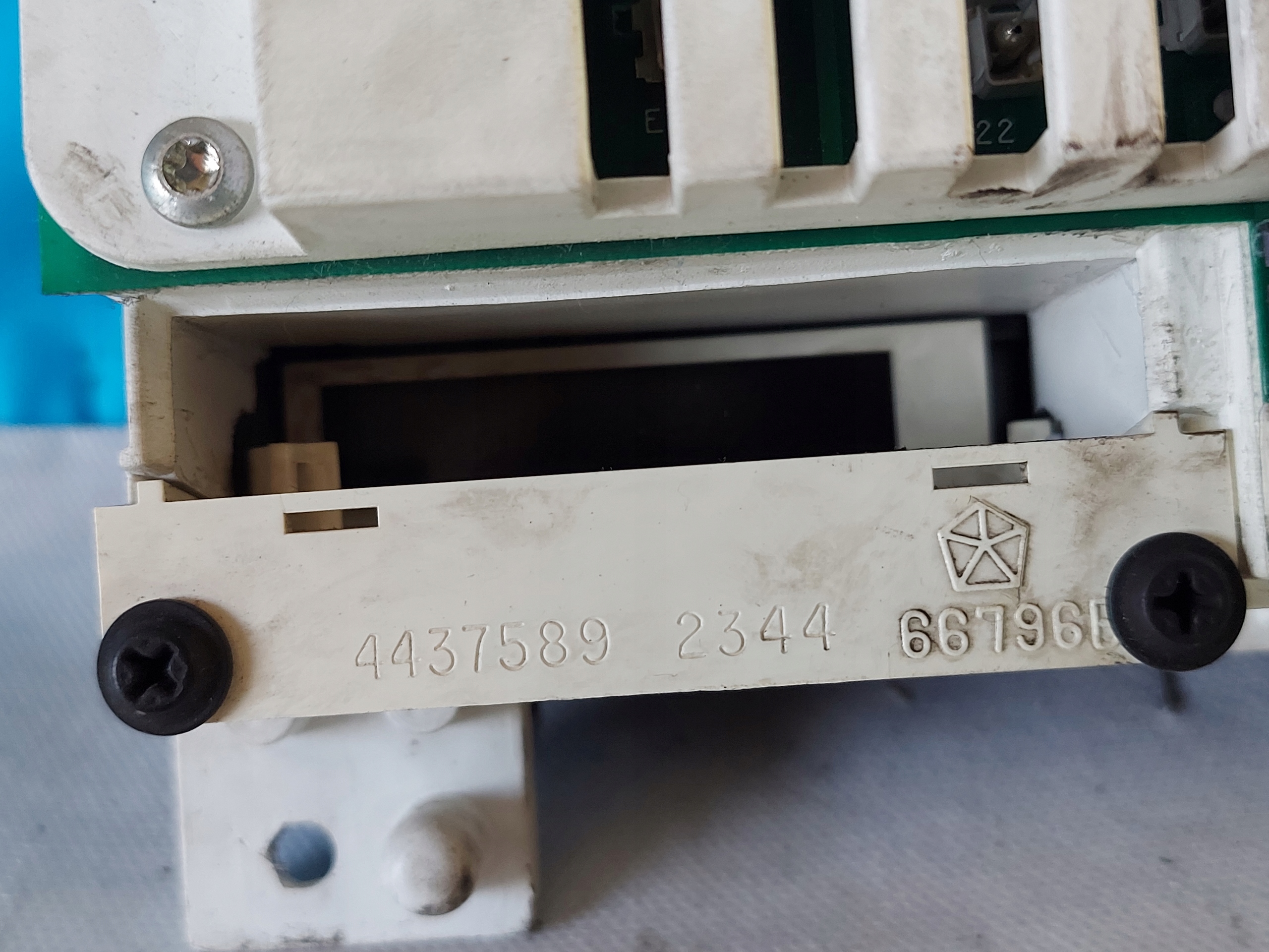 dials clock CHRYSLER VOYAGER 2.5 D 4437782