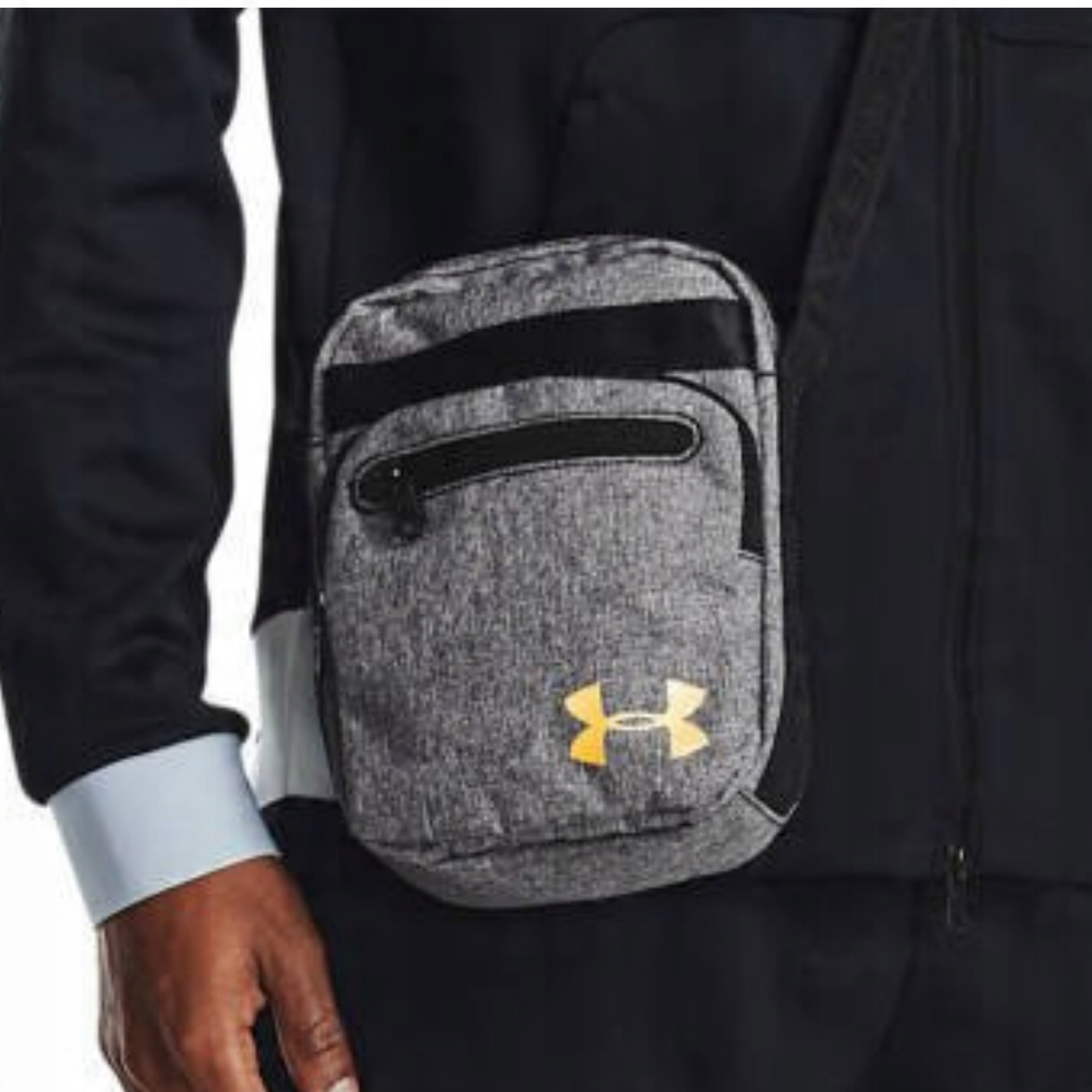 

Under Armour Torebka Na Ramię Saszetka Gra 1327794