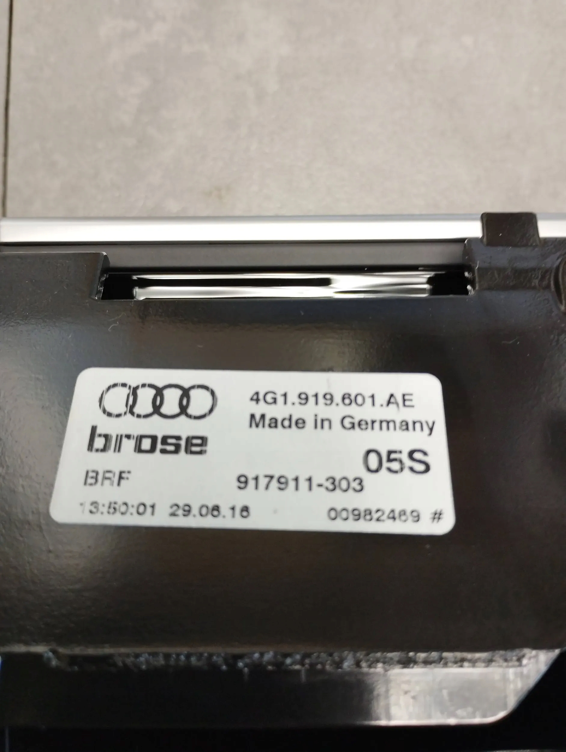 Audi A6 C7 4G display MONITOR WINDA 4G1919601AE