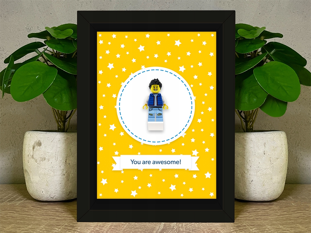 Personalizovaná figurka z dílů Lego – Rámeček se žlutým pozadím – vytvořte si vlastní