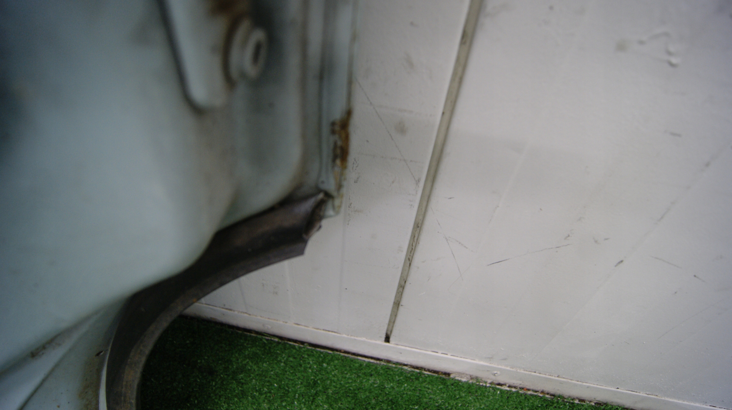 door left front VOLKSWAGEN T5