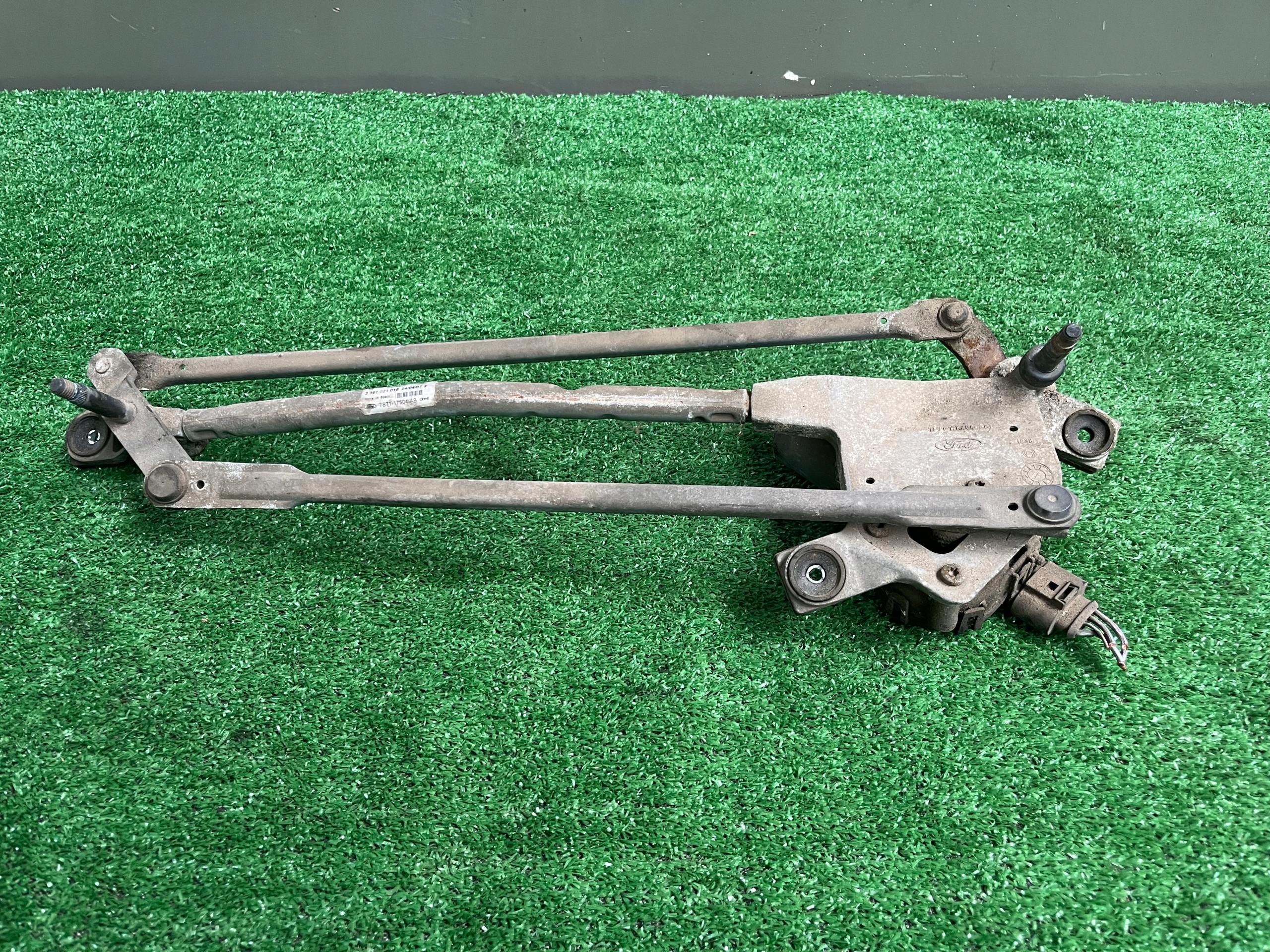 wiper mechanism front FORD MONDEO MK 4