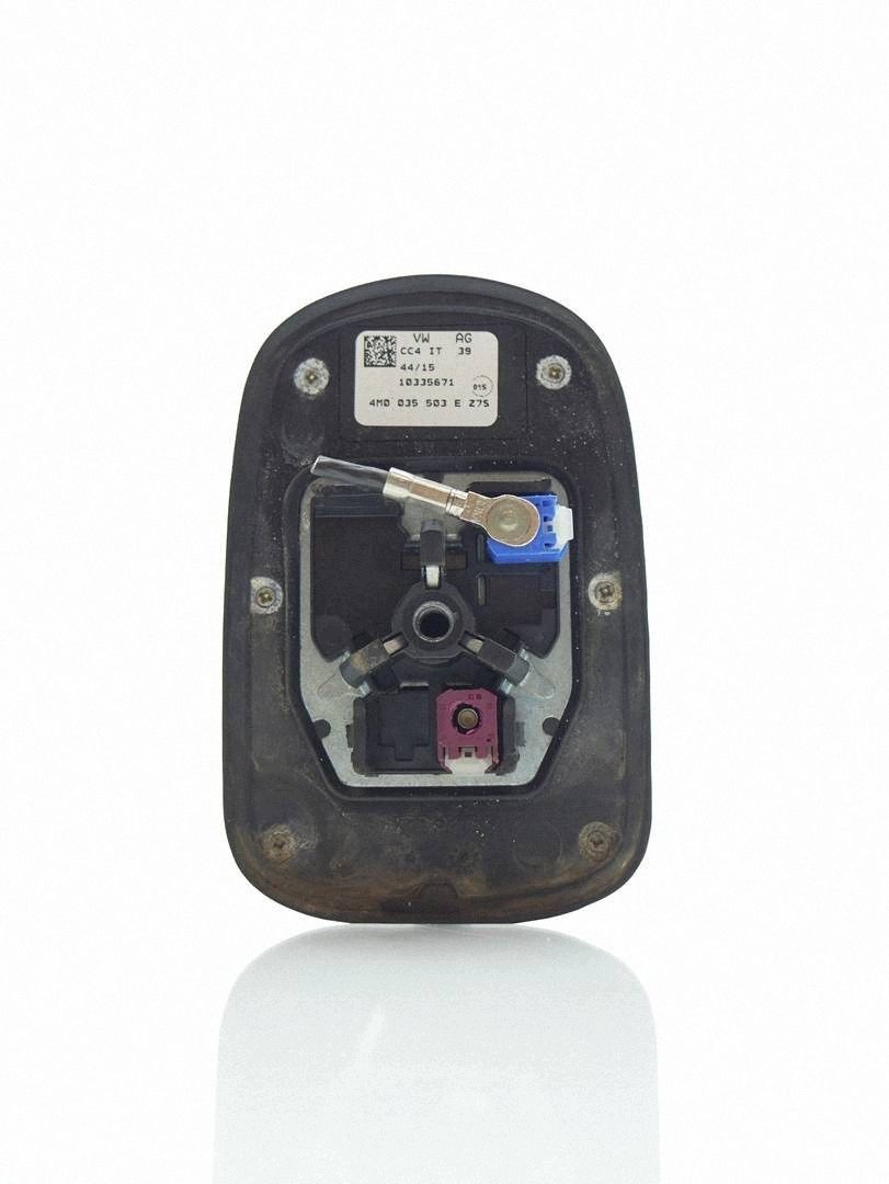 antenne dach radio GPS AUDI A4 B9 LZ7S LZ7S 4M0035503E