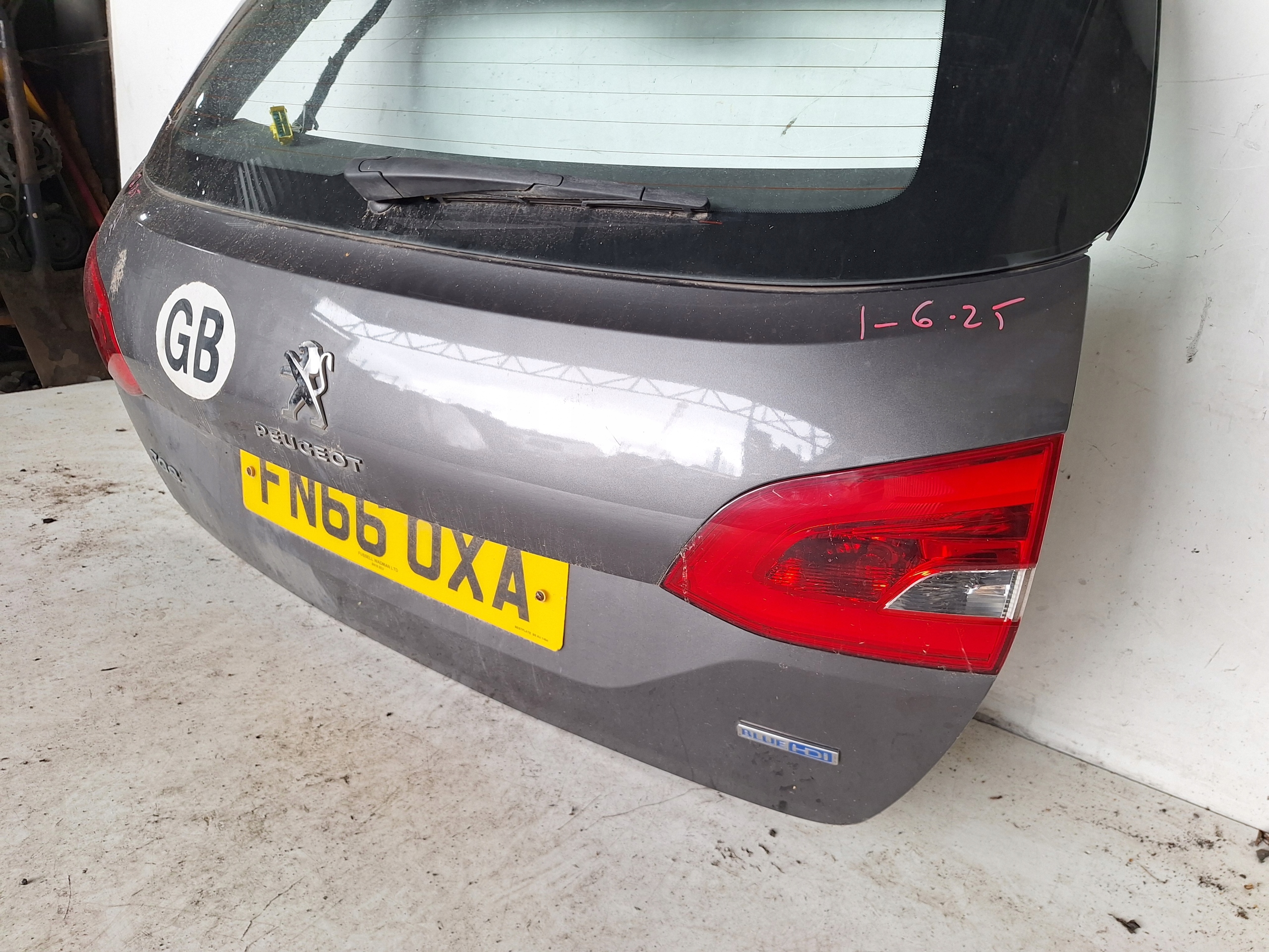 PEUGEOT 308 SW T9 13-17 boot door EVLC