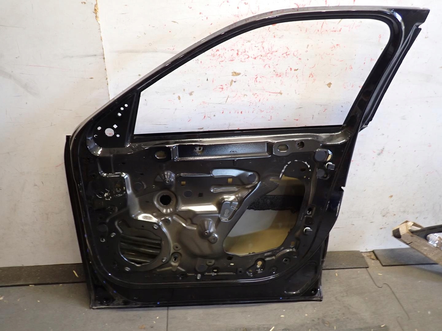 door front front right PEUGEOT 2008 II 2019
