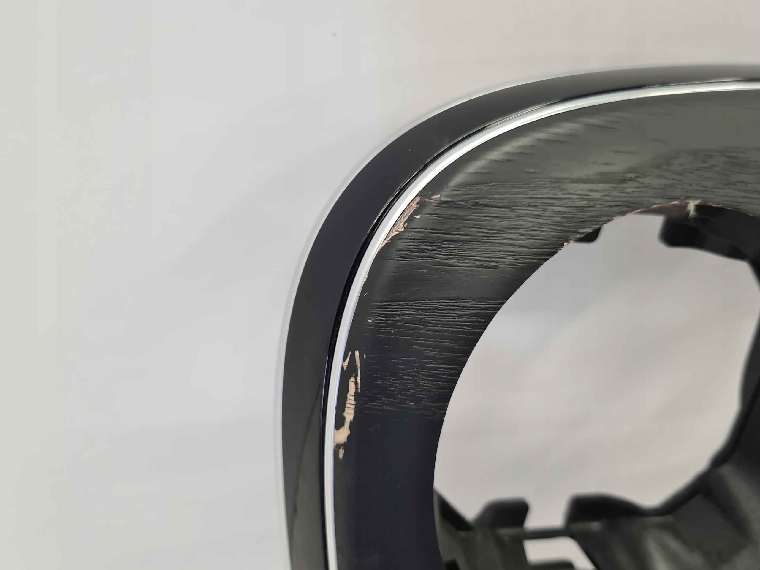 Рамка панели консоли Мерседес В205