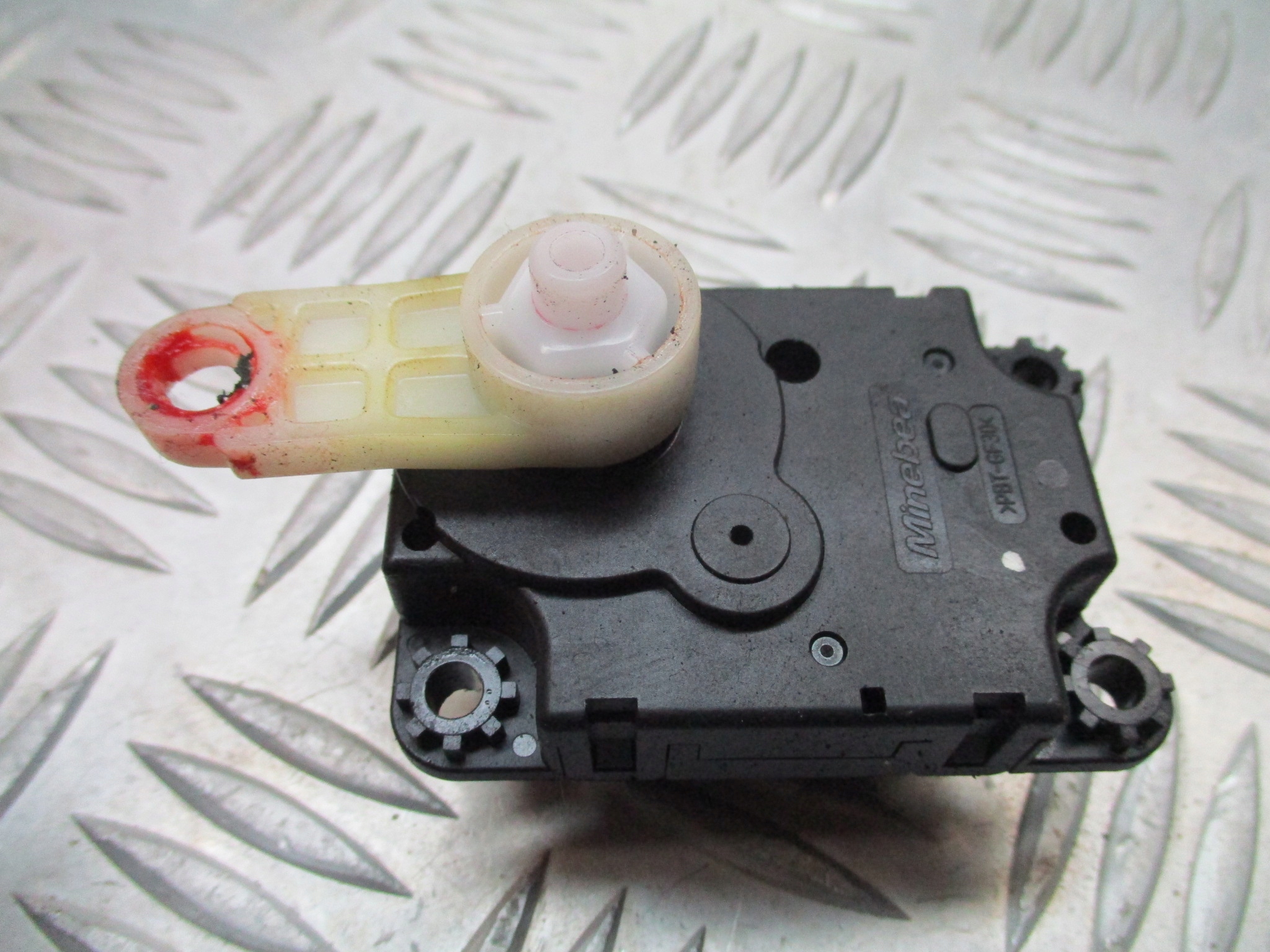 SILNICZEK NAGRZEWNICY NISSAN QASHQAI II 277T14BU1A Producent części Nissan OE