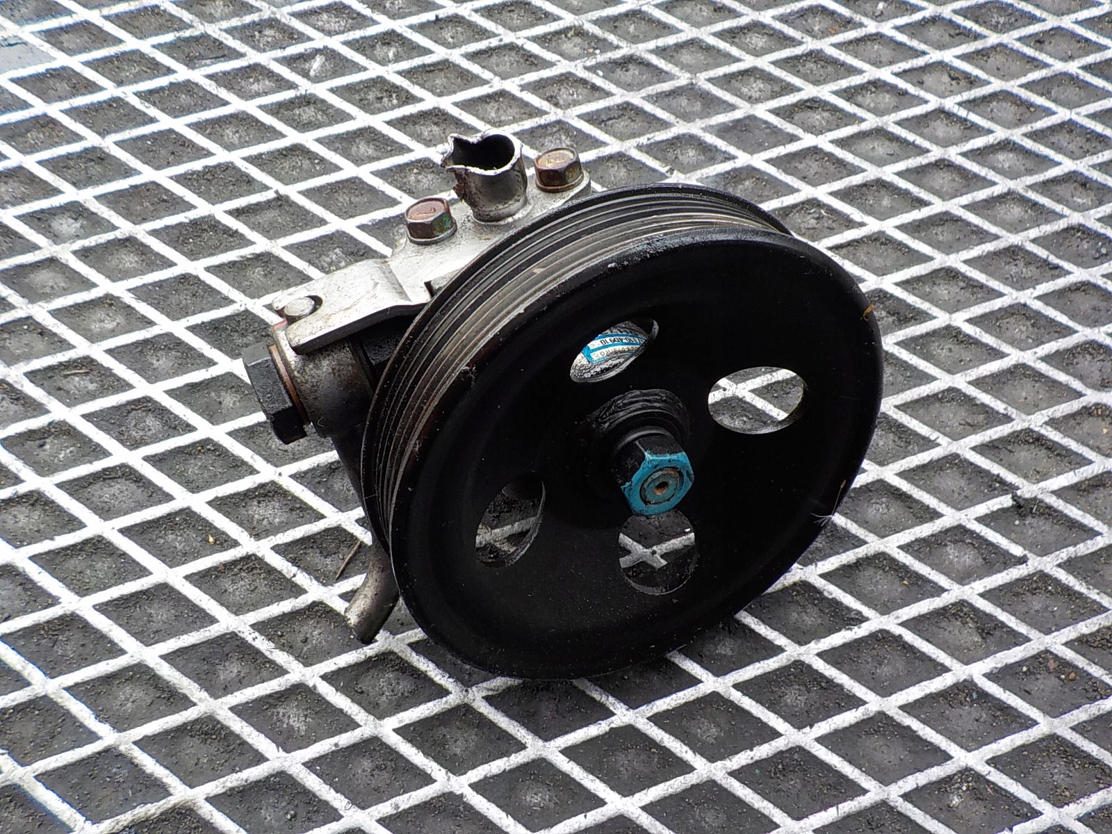 KIA SPORTAGE II 2.2 CRDI servo pump 57110-4D910