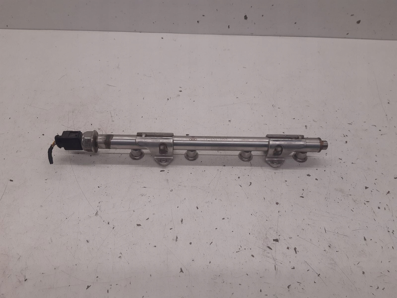 Kraftstoffverteiler Einspritzleiste Sensor VW Caddy IV 2K5 1,2 TSI