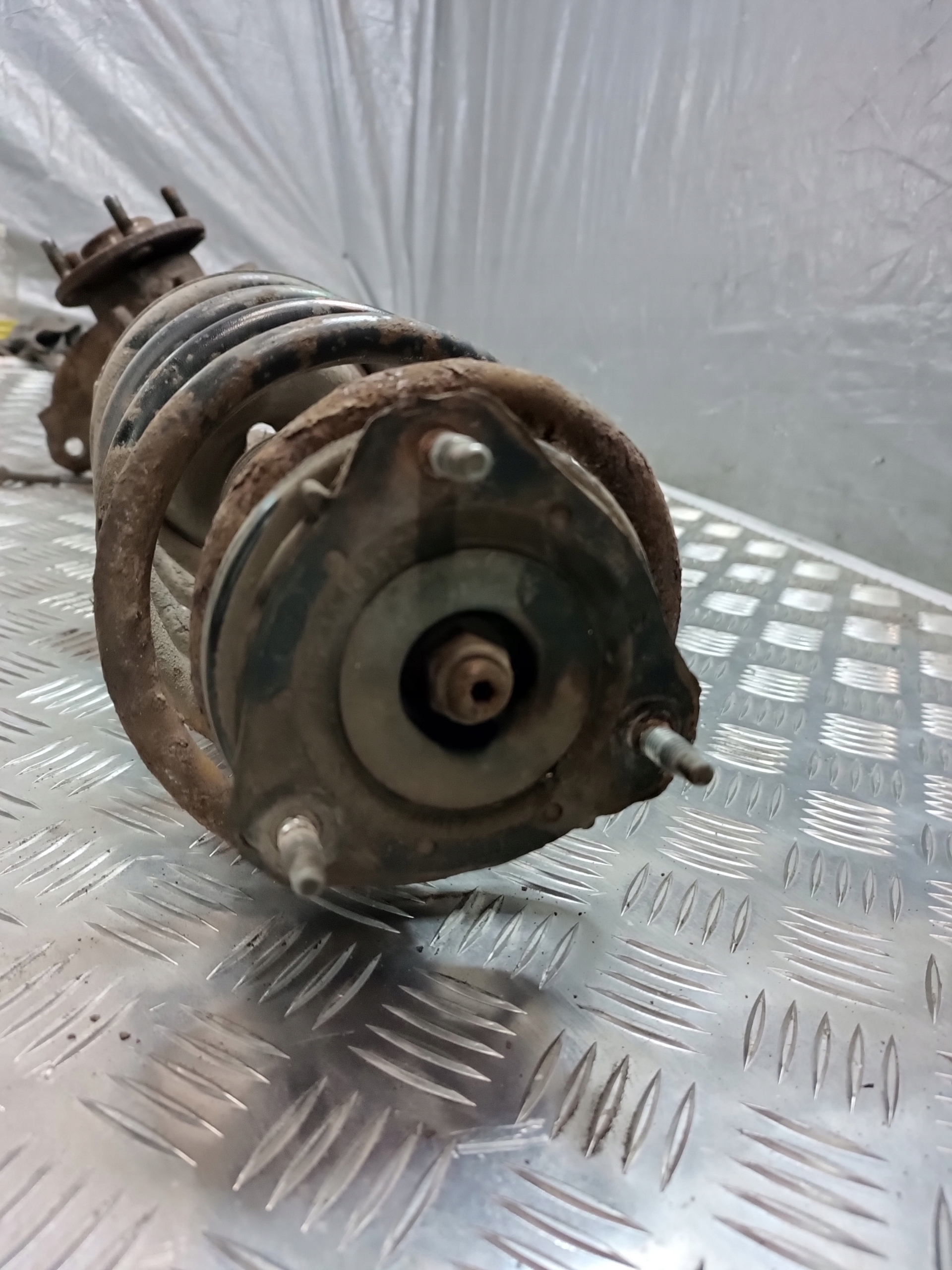 mcpherson left front FORD TOURNEO CONNECT MK1 2009r